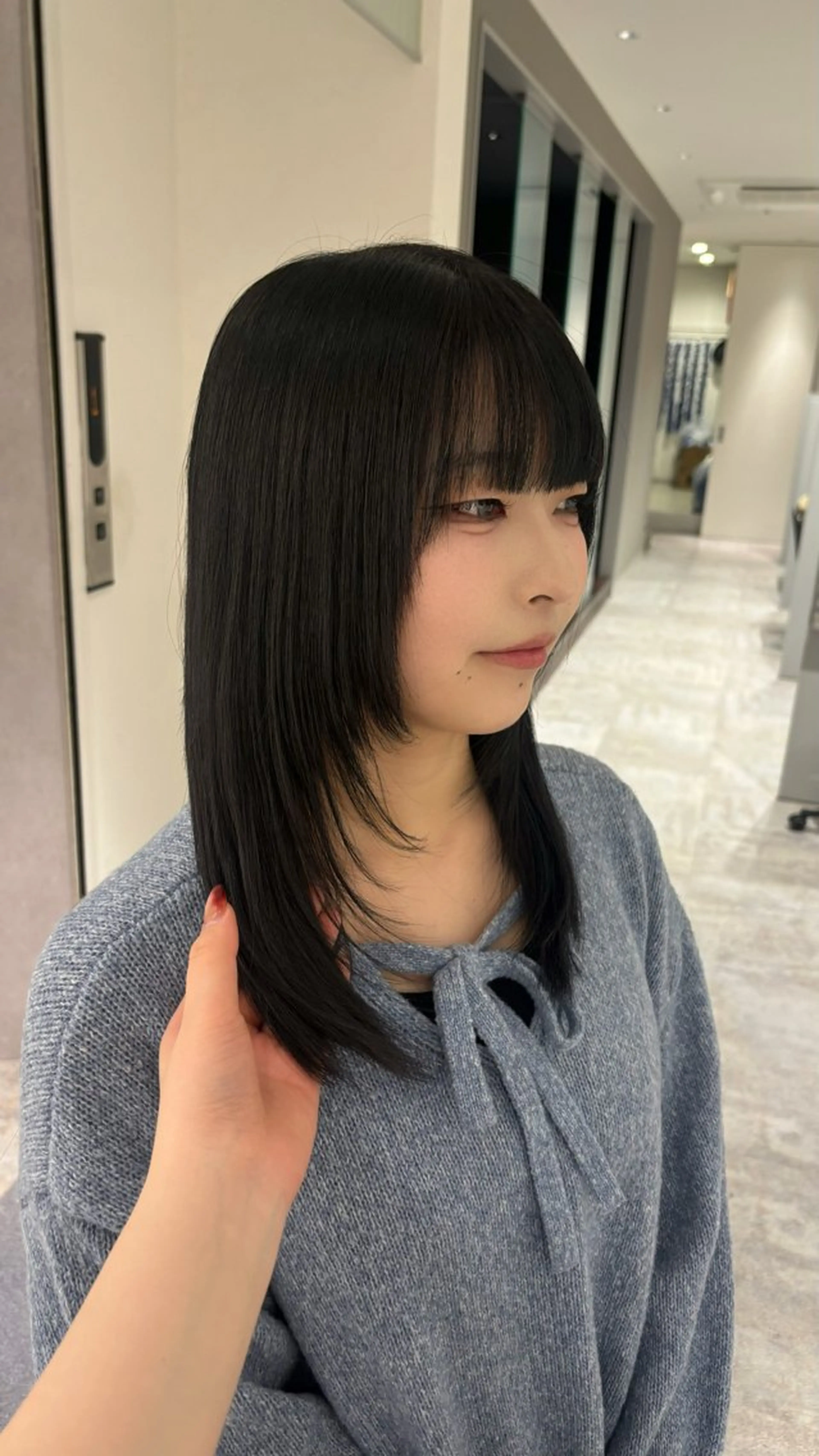 セミロング bellus所属・田名部 愛乙のヘアスタイル