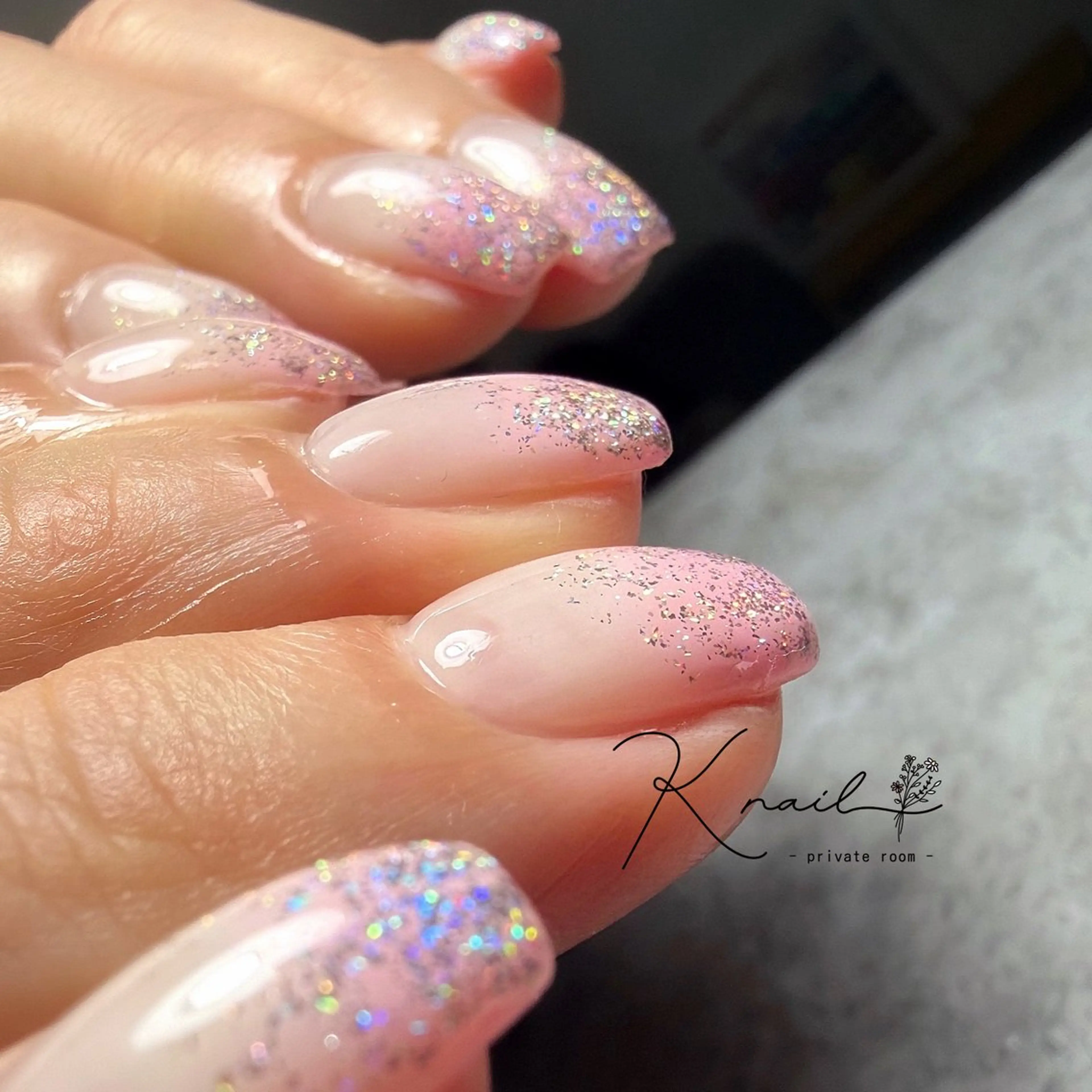 ネイル フラワーネイル ニュアンスネイル 王 雅文のネイルデザイン