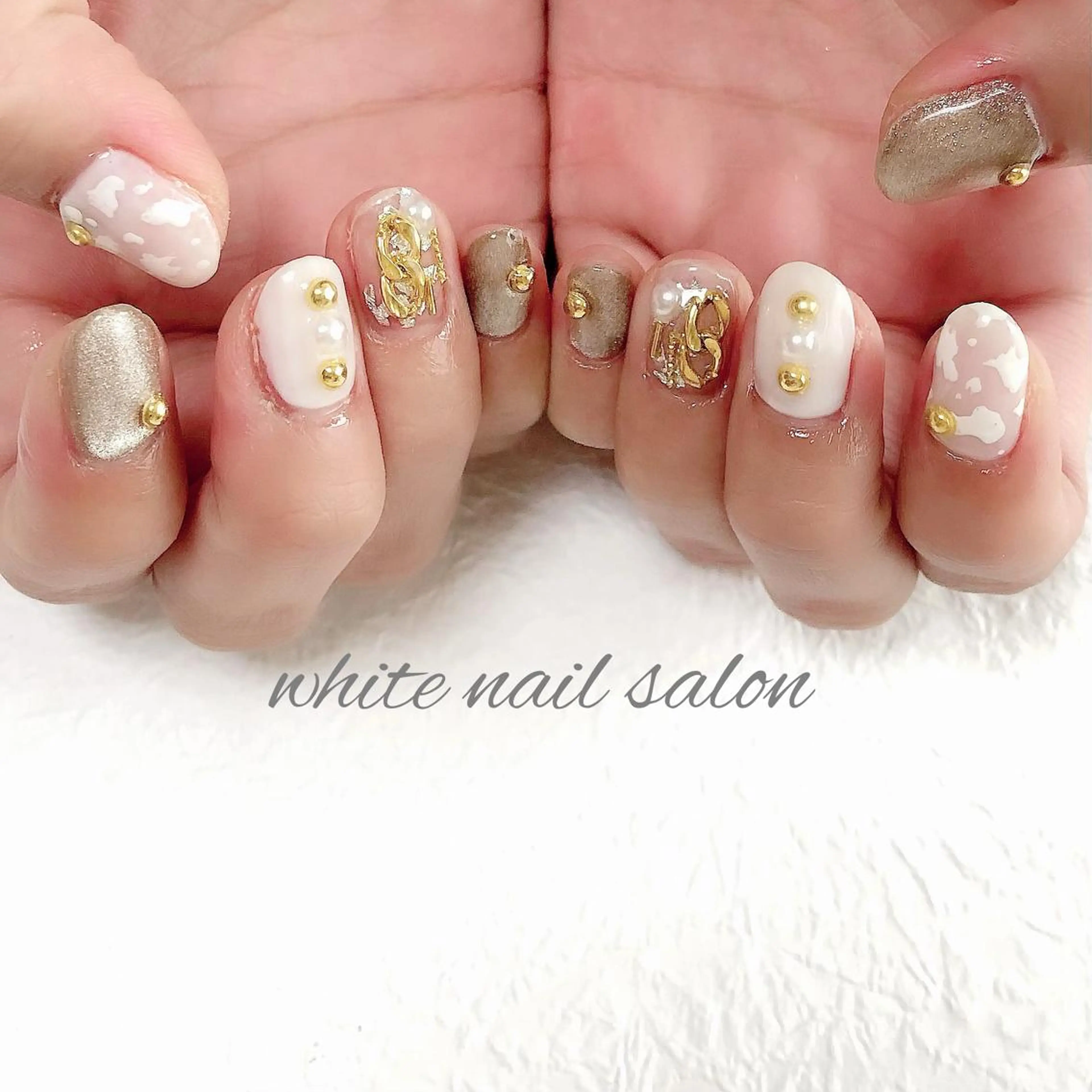 ネイル ジェルネイル ハードジェル 持ち込み ソフトジェル ハンドネイル white nail salonのネイルデザイン
