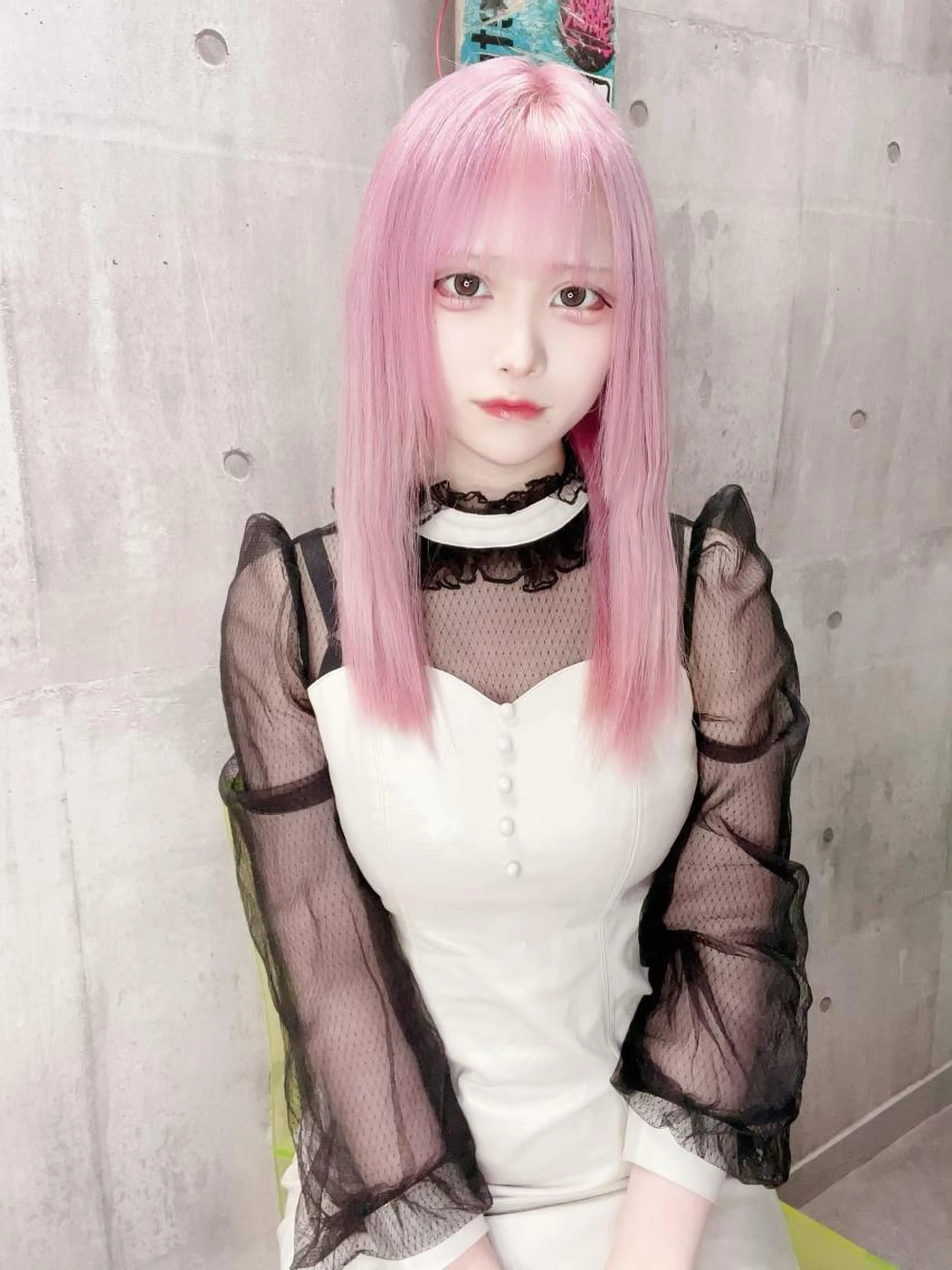 【ブリーチ×ブリーチ縮毛フルコース】カット₊エフェクトブリーチリタッチ₊酸性ストレート₊カラー₊オリジナル髪質改善処理の写真