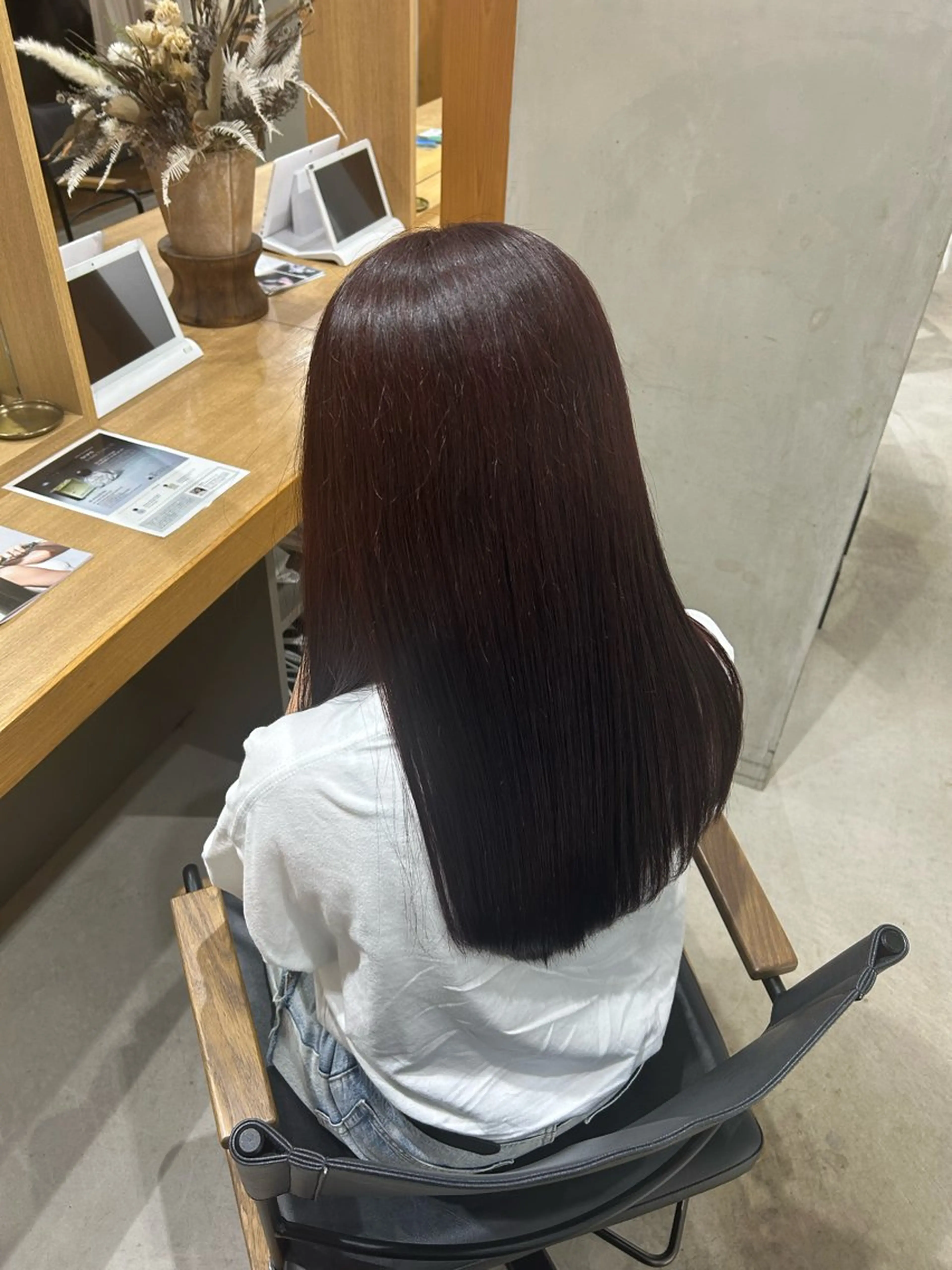 ロング カラー 透明感カラー ラベンダーカラー ヘアカラー 野崎 唯華のヘアスタイル