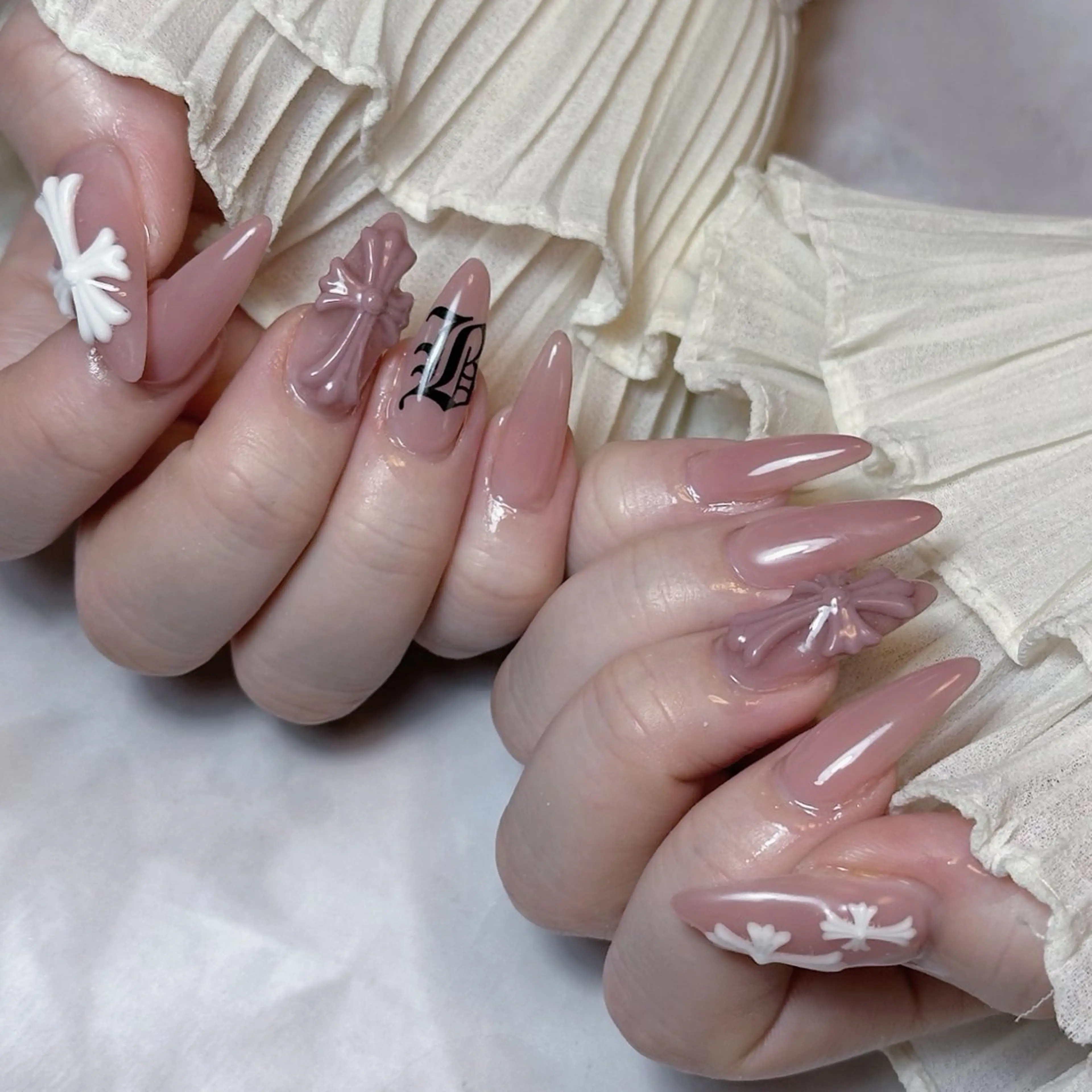 ネイル ハンドネイル Yun nail Jihoのネイルデザイン