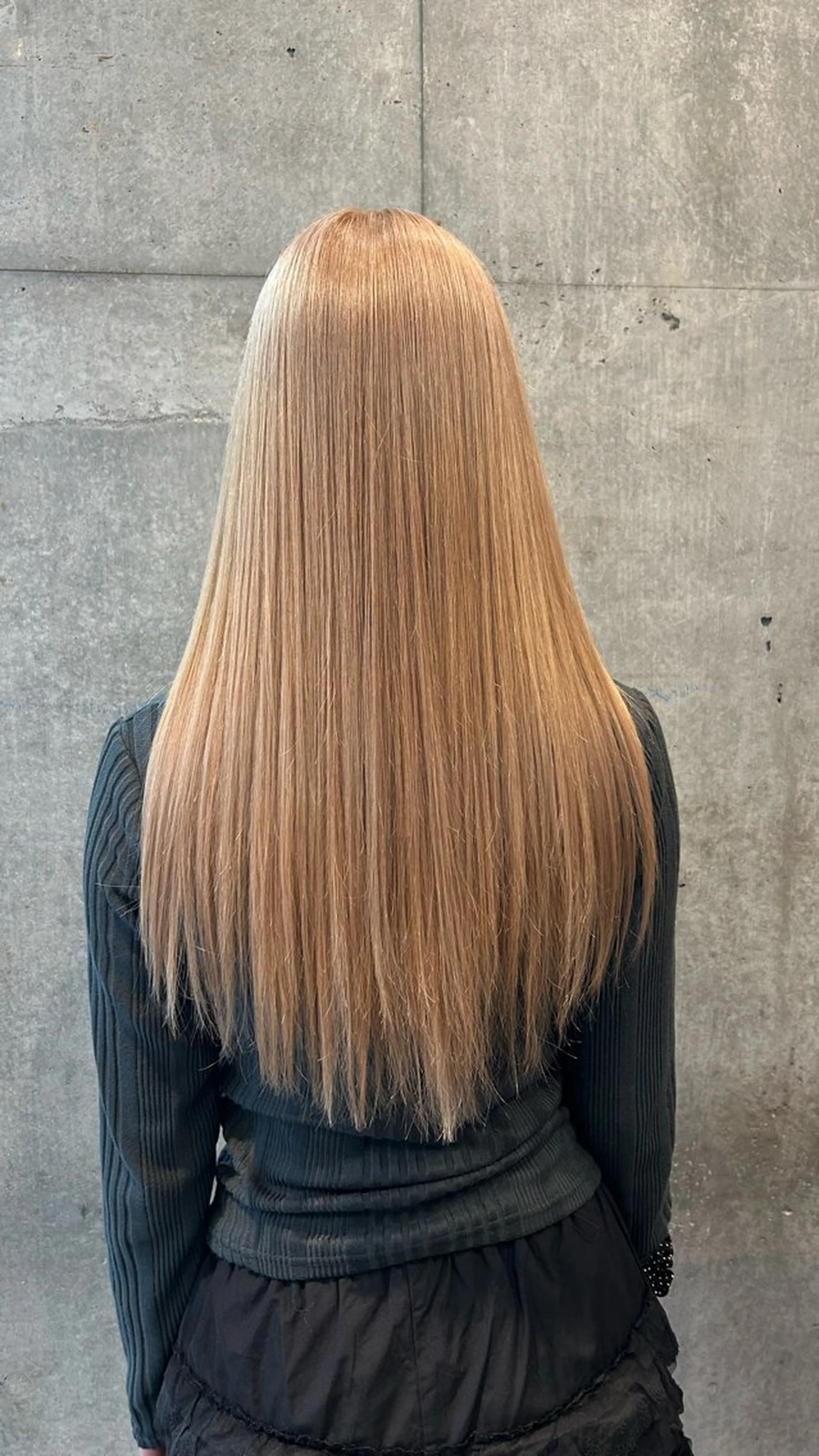 ロング カラー カット ヘアカラー トリートメント KOTOMI .のヘアスタイル