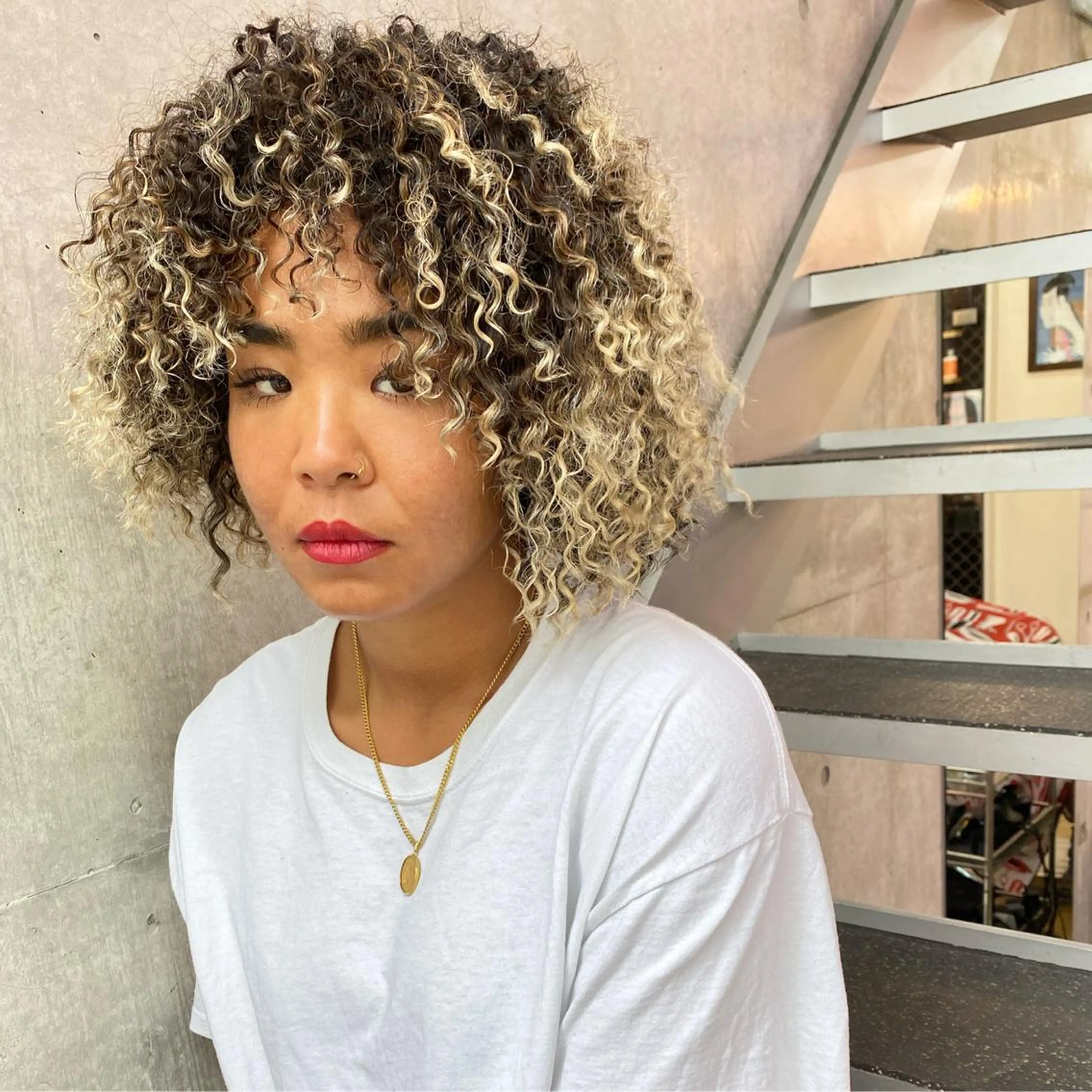 ミディアム カラー パーマ ヘアアレンジ キッズ ネイル マツエク・マツパ アイブロウ 中元 淳のヘアスタイル