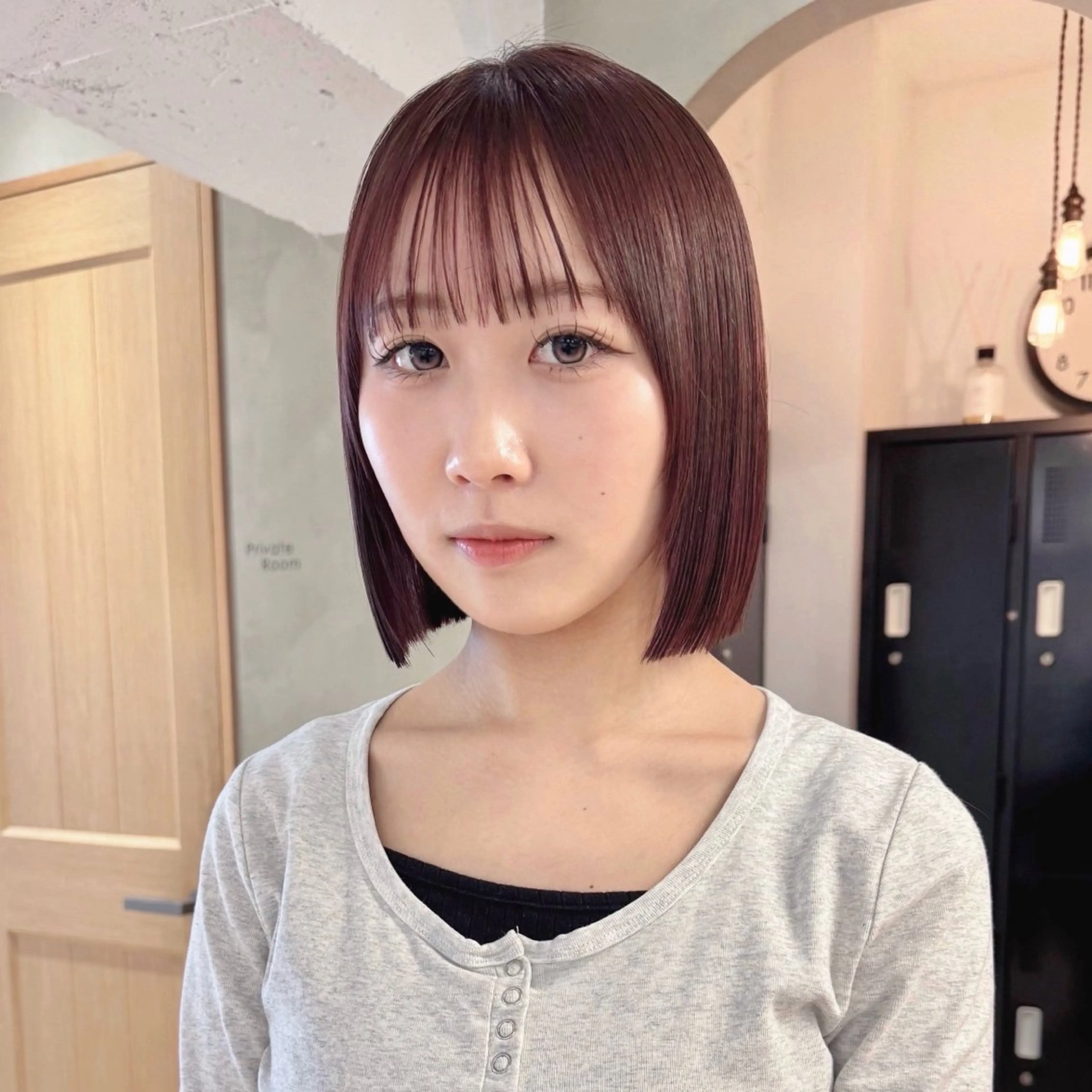 ミディアム カラー ボブ シースルーバング カット 縮毛矯正 ボブ/レイヤー 🌟梅田盛一🌟のヘアスタイル