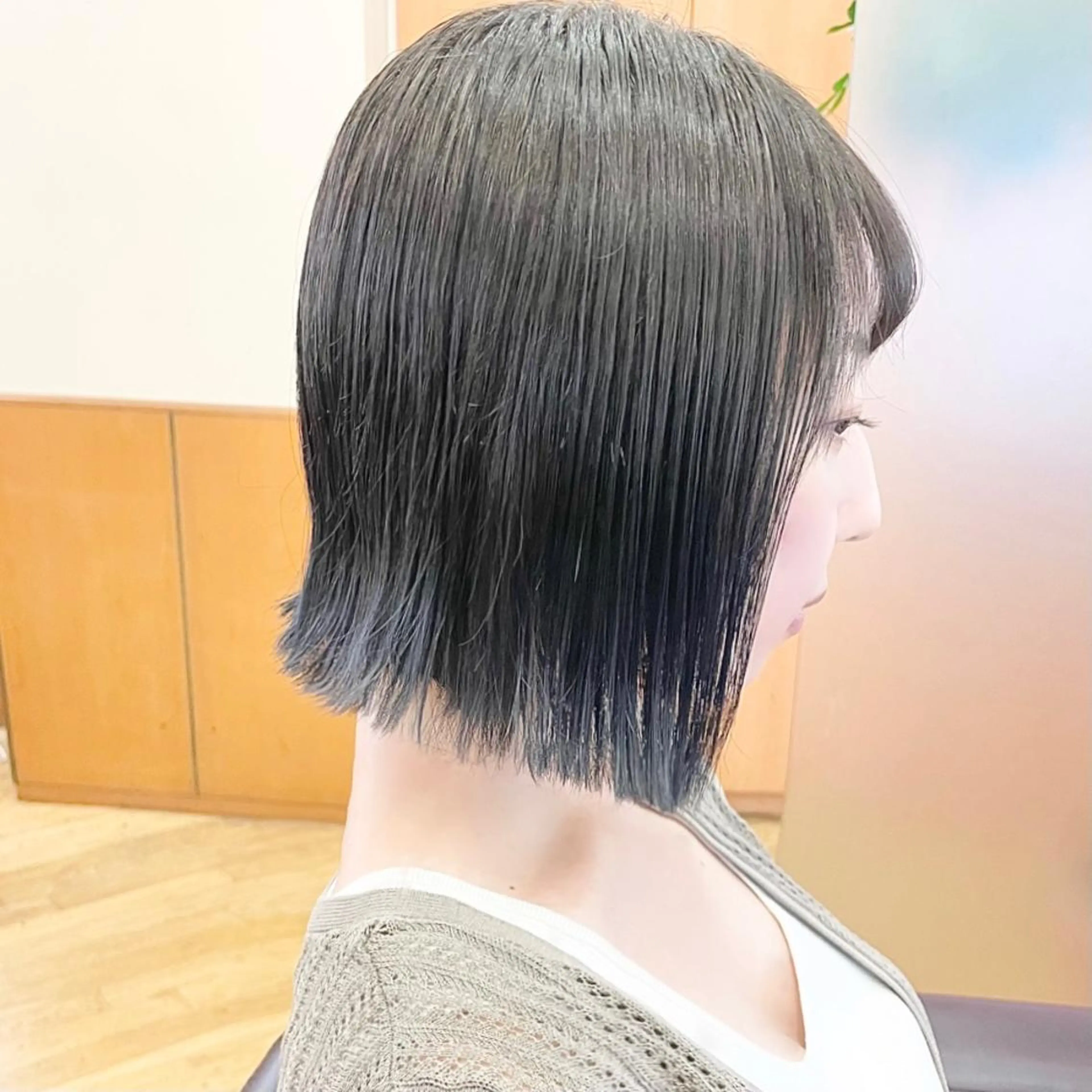 ミディアム カラー ヘアアレンジ キッズ 切りっぱなしボブ アッシュ ボブ 髪質改善 タンバルモリ カット ヘアカラー トリートメント さわ きょうすけ/ ボブ髪質改善ショートのヘアスタイル