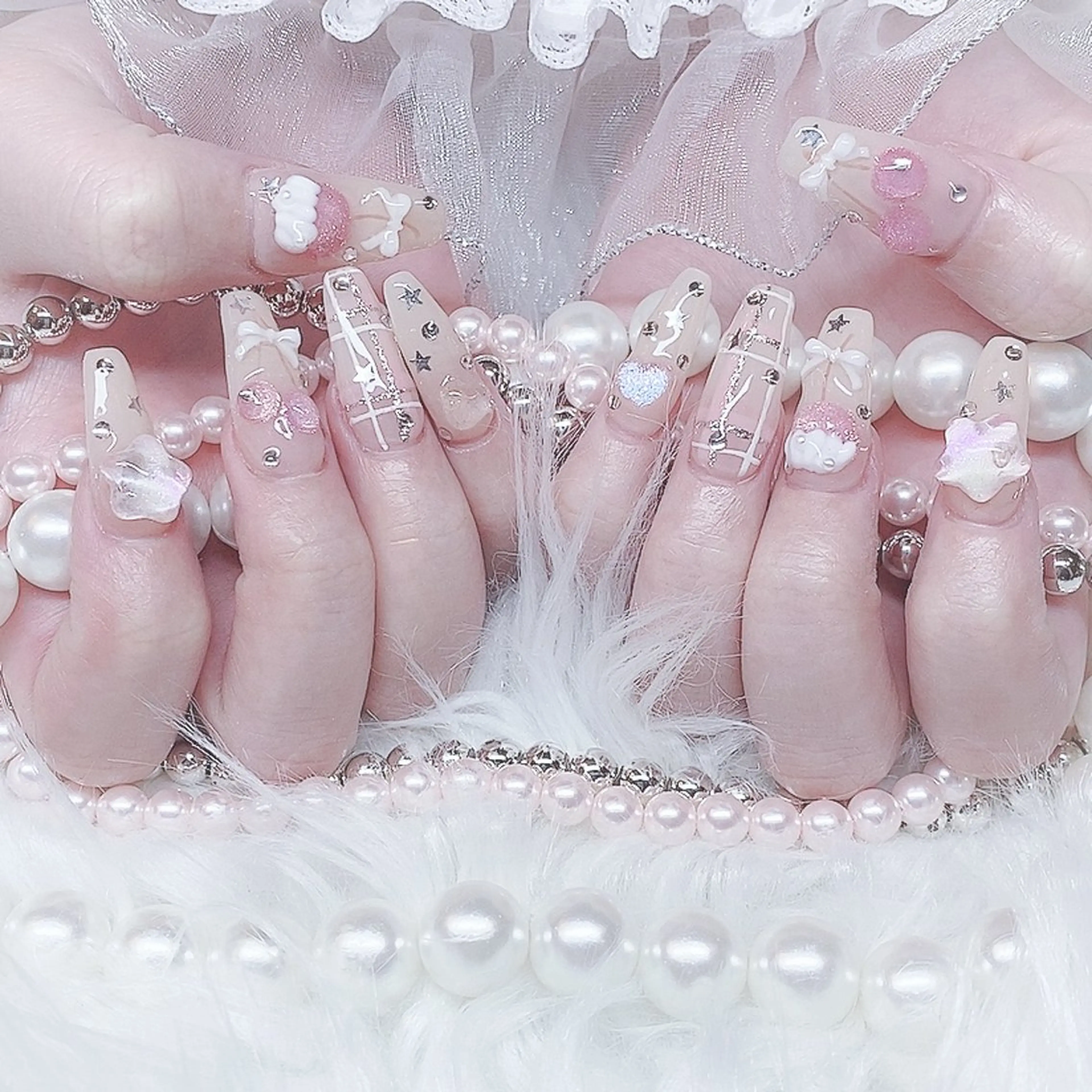 ネイル ガーリー ユカ ✩.*˚のネイルデザイン