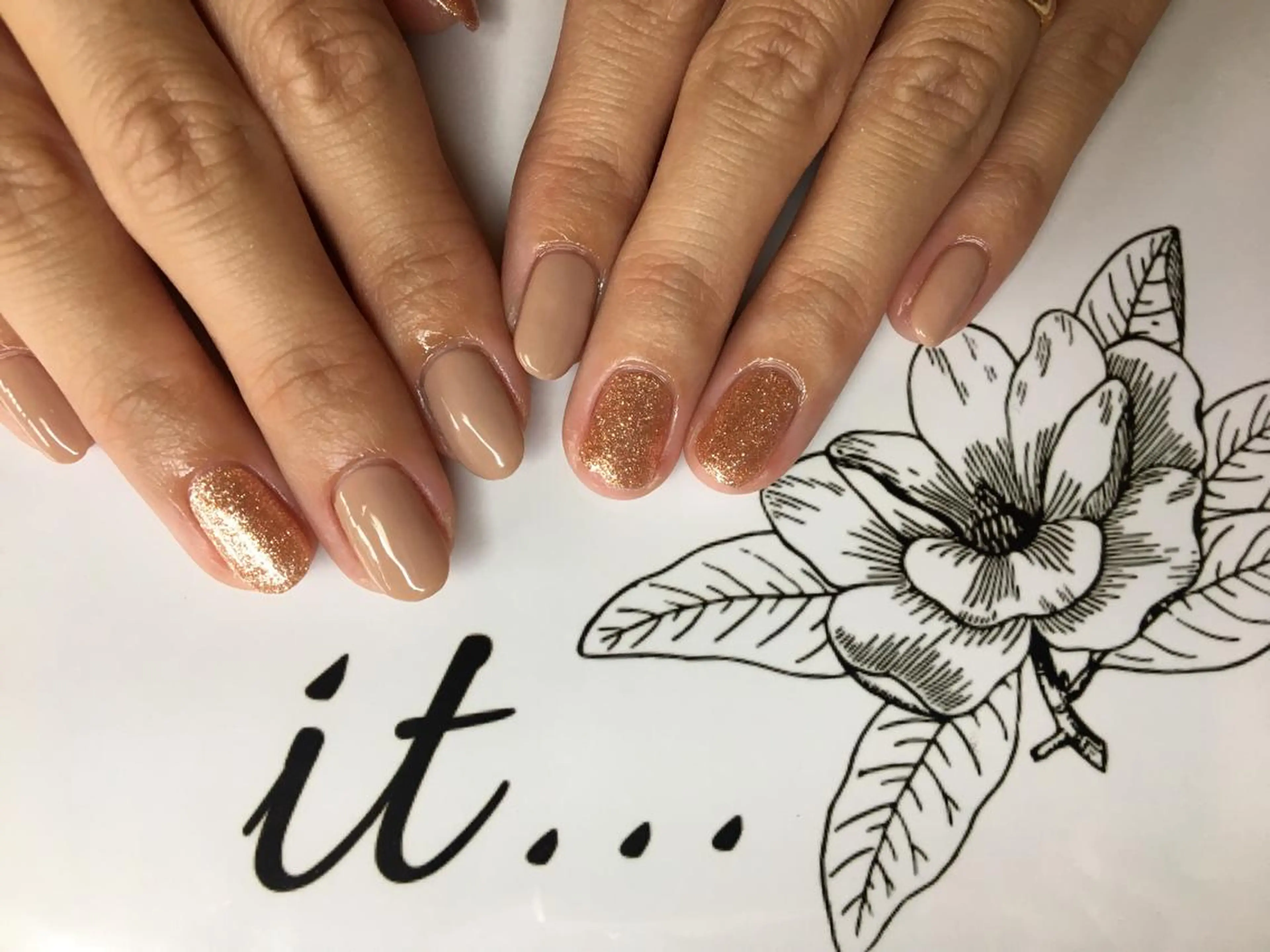 ネイル ハンドネイル nails' it...のネイルデザイン