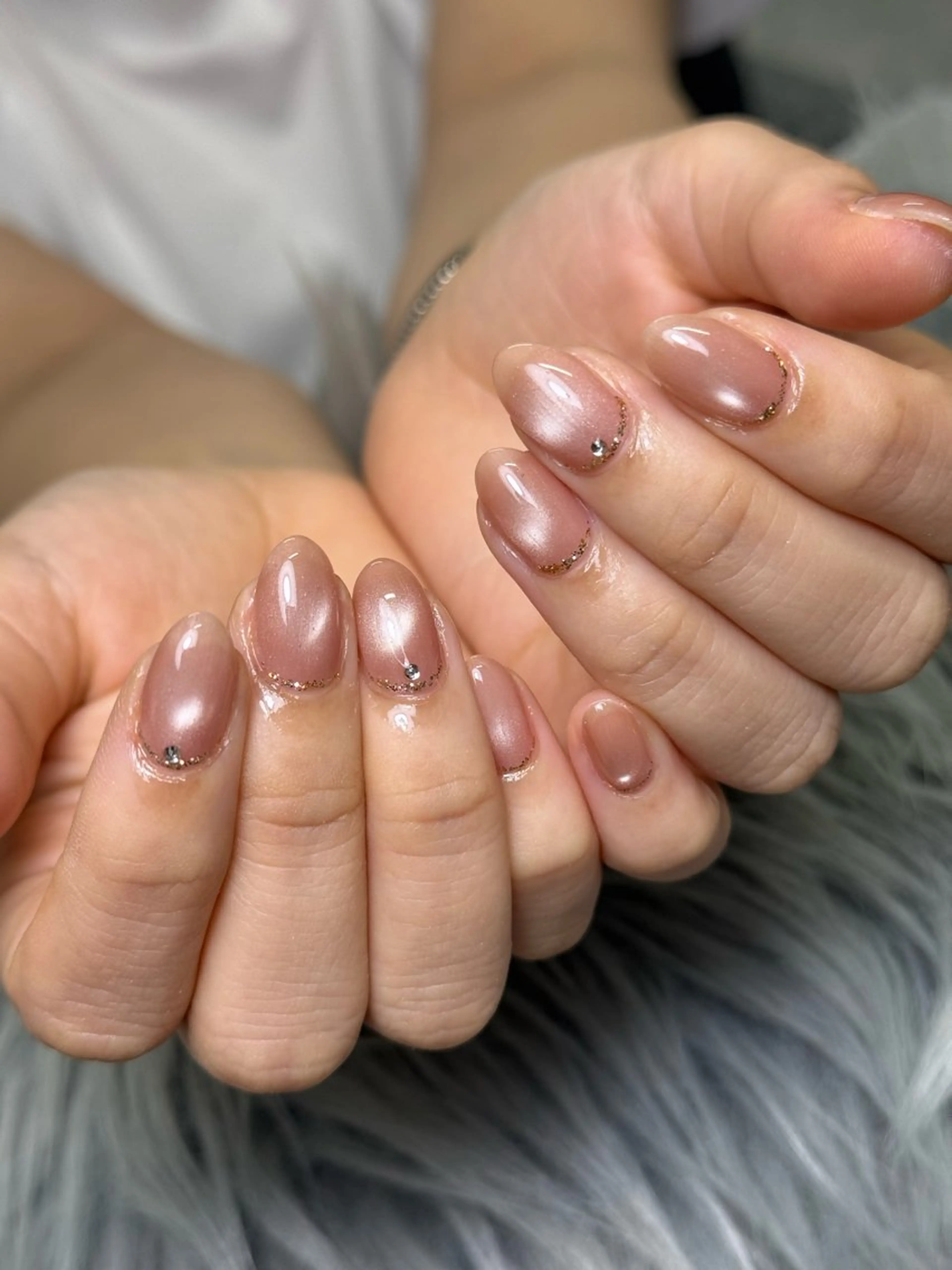 ネイル ラメ(グリッター) シンプルネイル ストーンネイル ハンドネイル Nail salon h所属・nail salon h🎀小夏のネイルデザイン