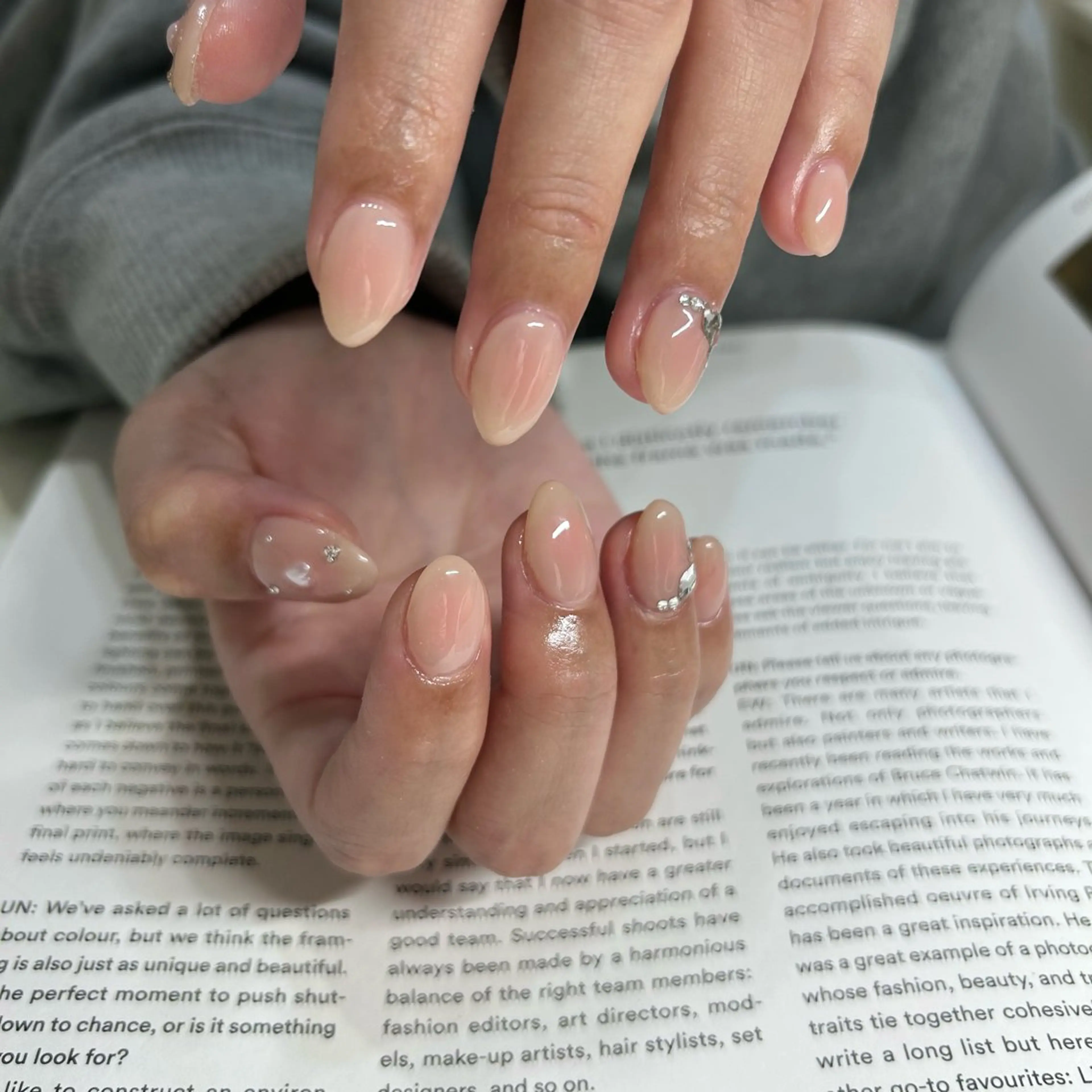 ネイル ブルー フットネイル ジェルネイル キラキラネイル 韓国ネイル RooM -produce by maynail-所属・RooM -mizuki-のネイルデザイン