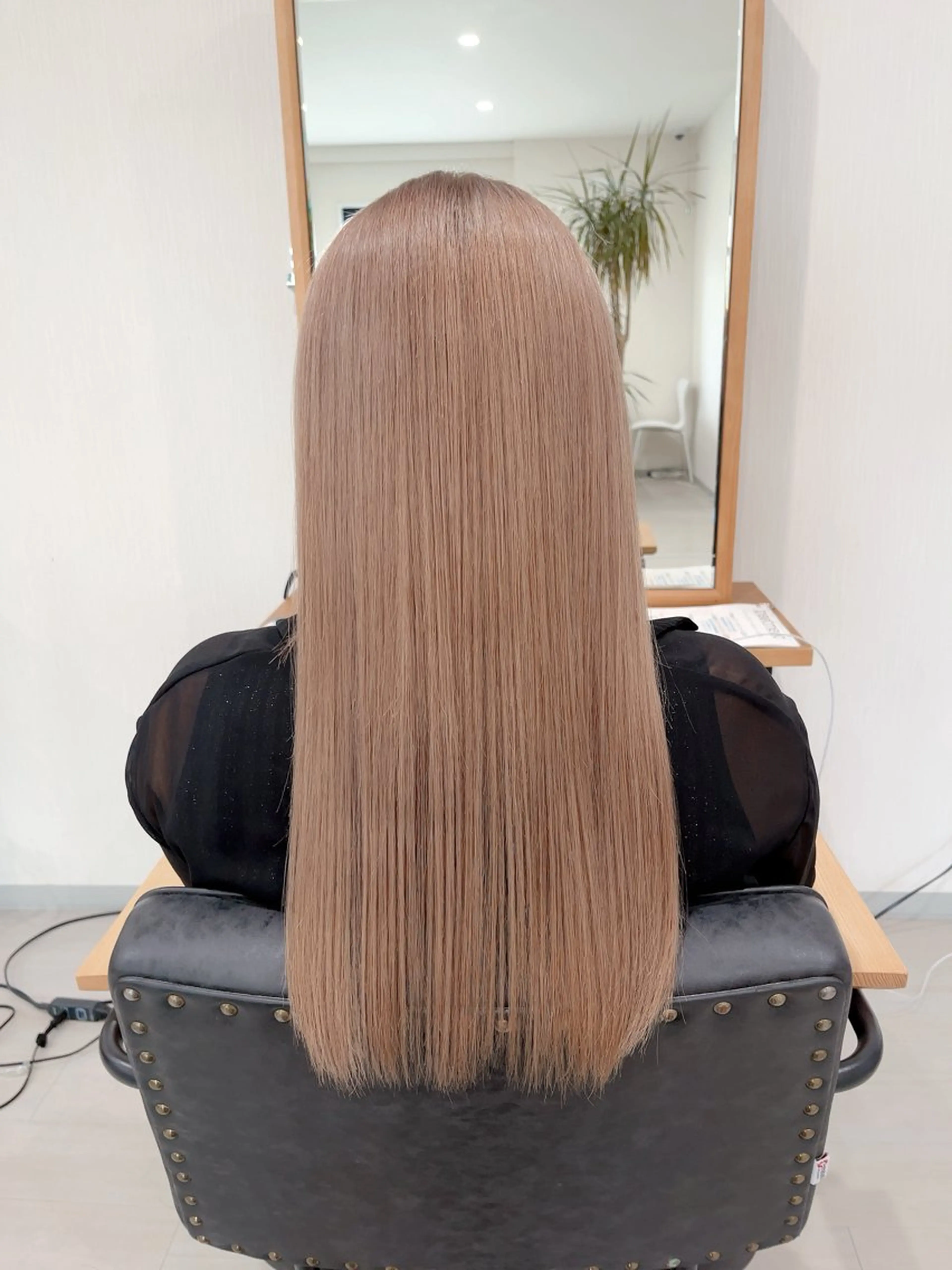 セミロング カット ヘアカラー トリートメント on-Logic所属・【tejina】 横塚勇也のヘアスタイル