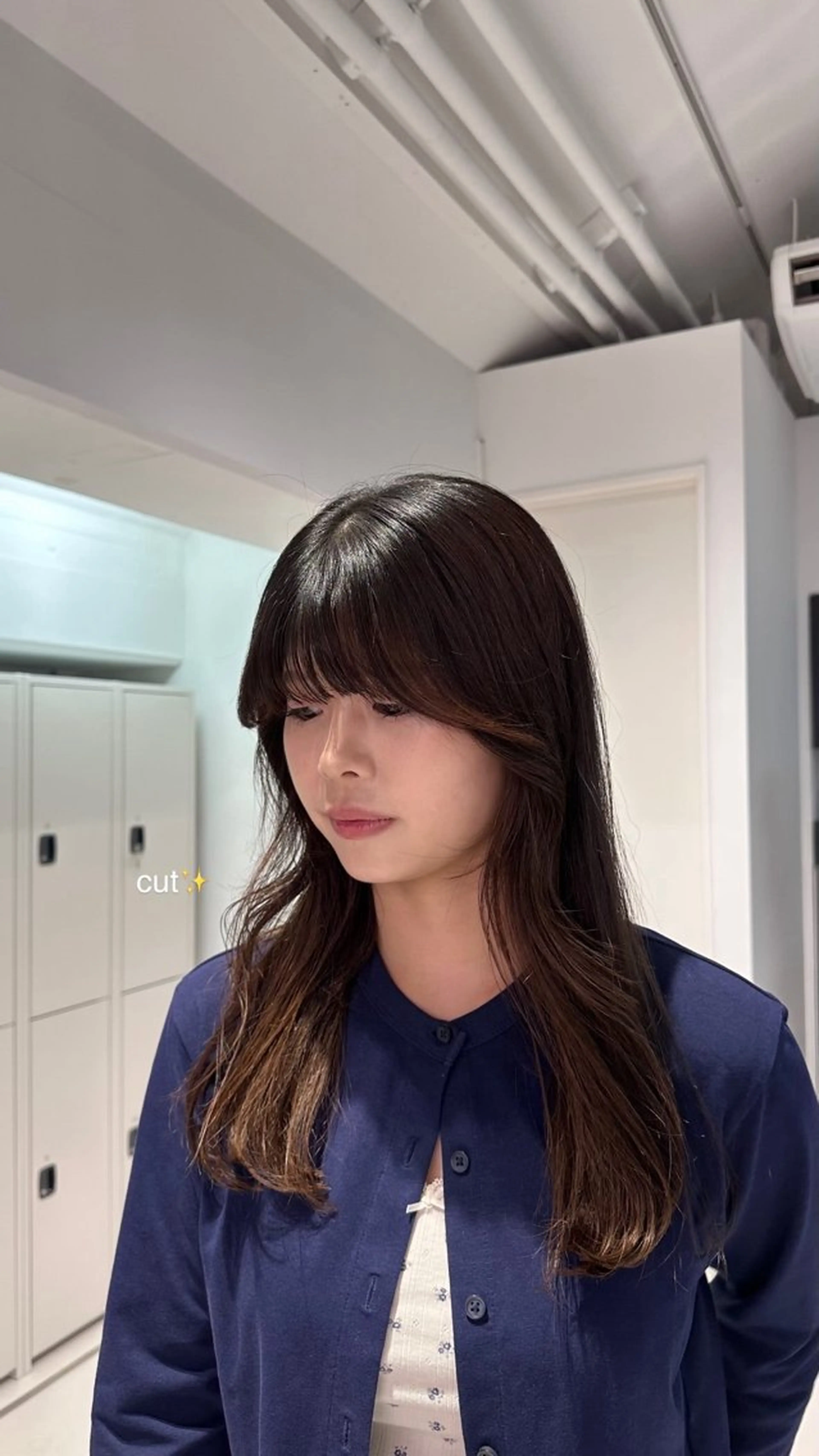 セミロング カラー カット Lomalia Rukaのヘアスタイル