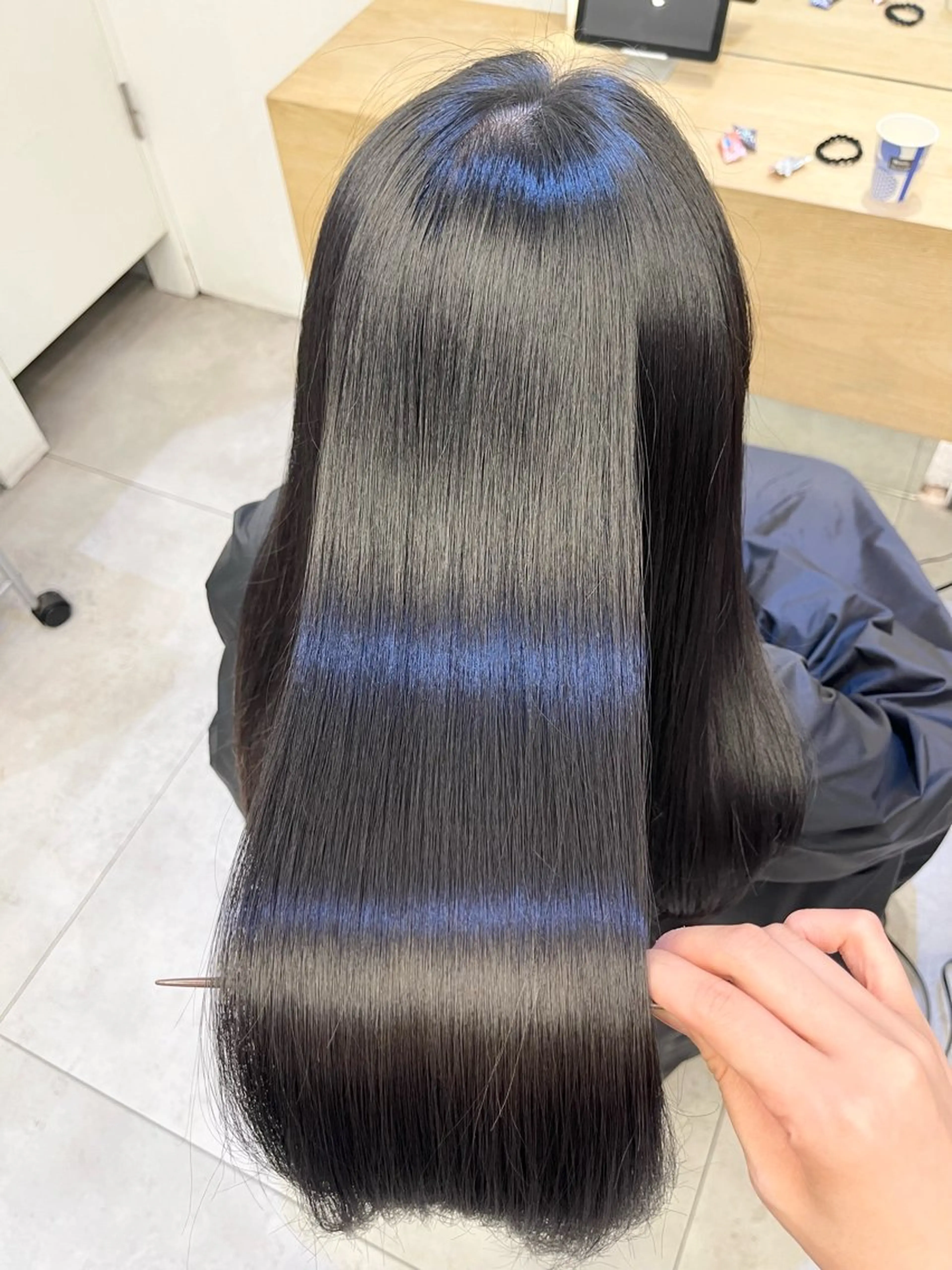 【クセが気になる方へ➿】艶髪ストレート（縮毛矯正）+小顔カット✂️の写真