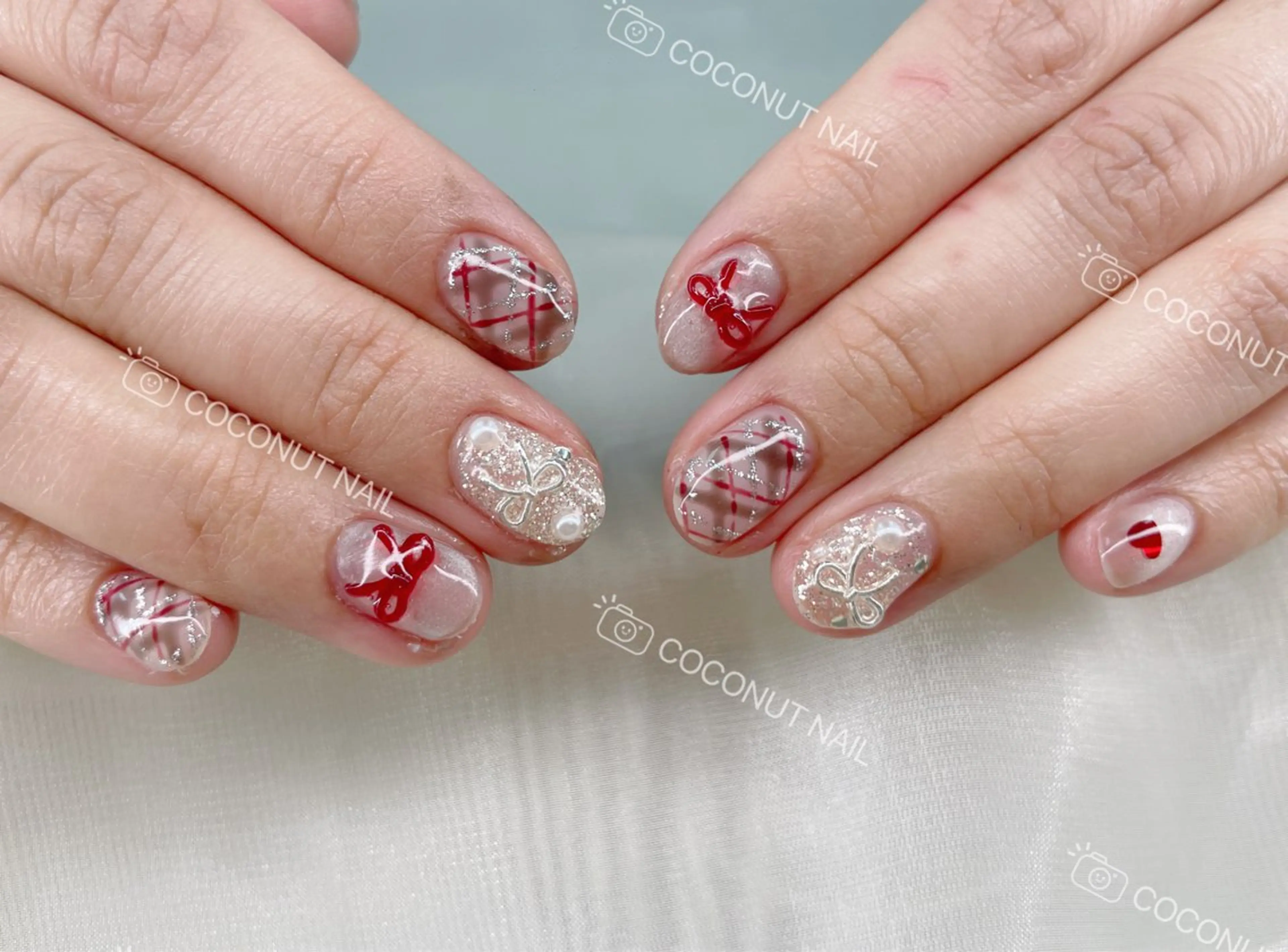 ネイル べっ甲ネイル フレンチネイル キラキラネイル マグネットネイル 大理石ネイル(マーブル) ハンドネイル 神田 ココナッツのネイルデザイン