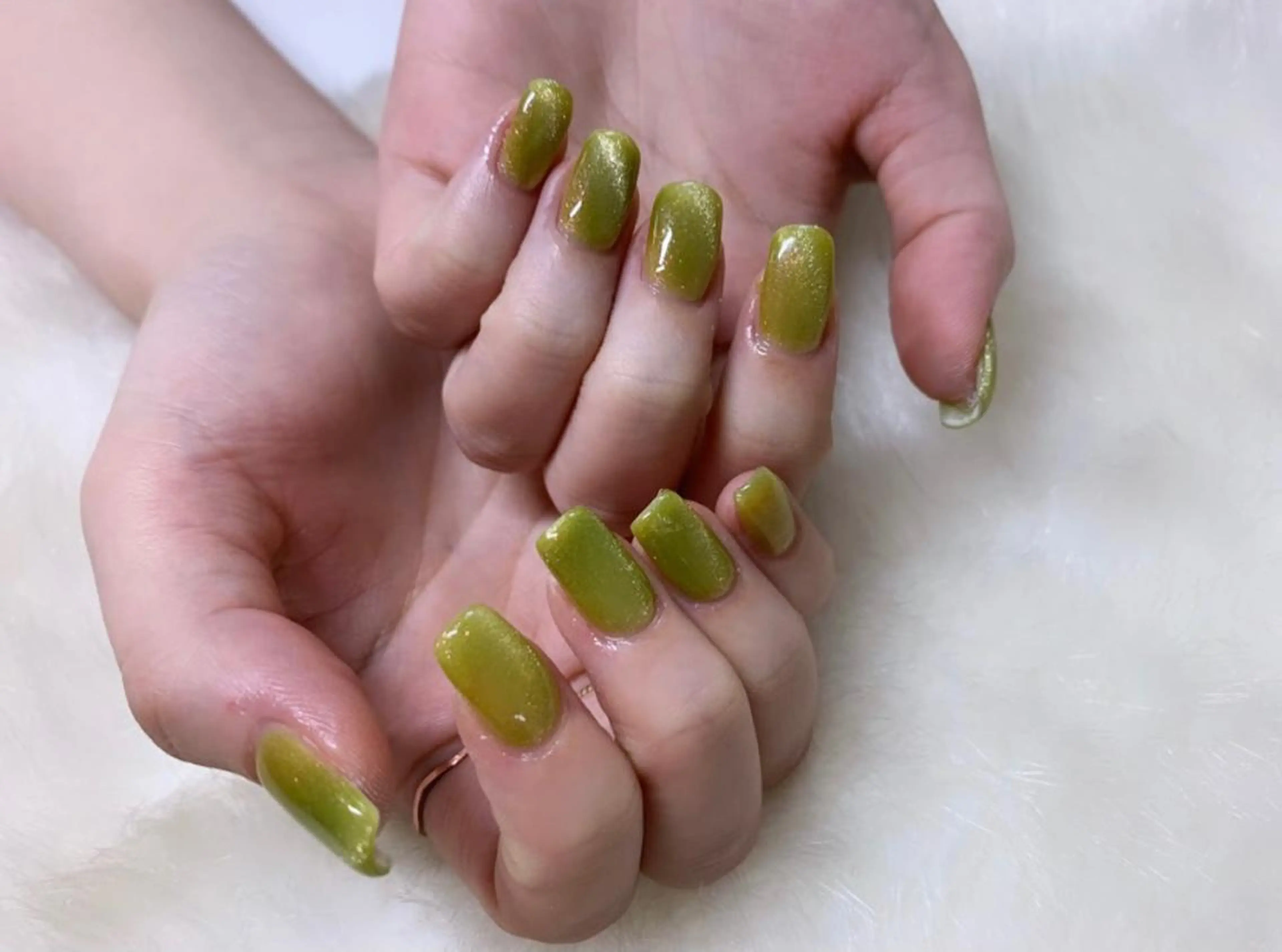 ミディアム ハンドネイル フットネイル ハンドケア Kono Nanamiのネイルデザイン