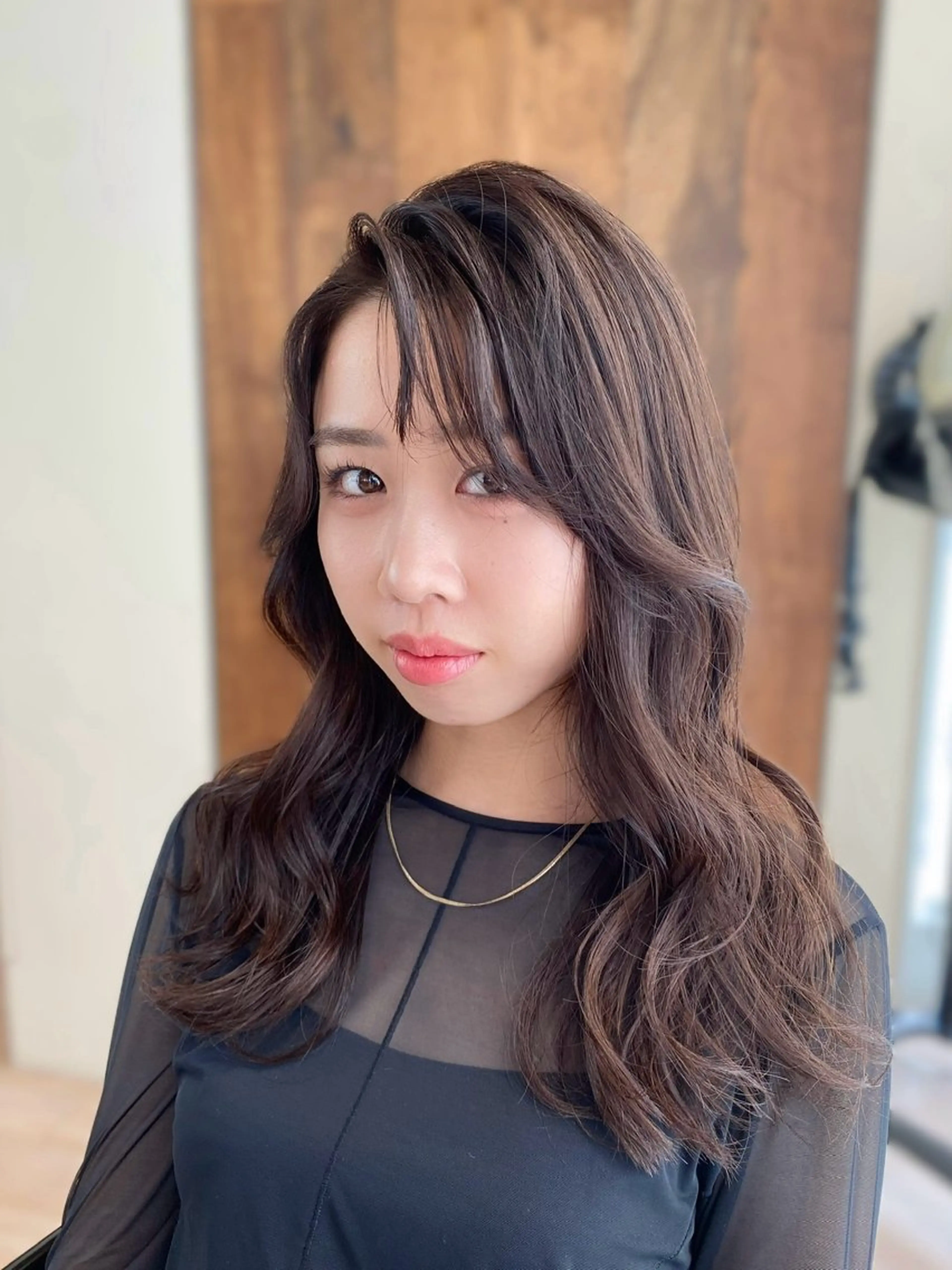 セミロング カラー かきあげバング レイヤーカット カット ヘアカラー トリートメント 髙木美緒🌿 レイヤー/アレンジのヘアスタイル