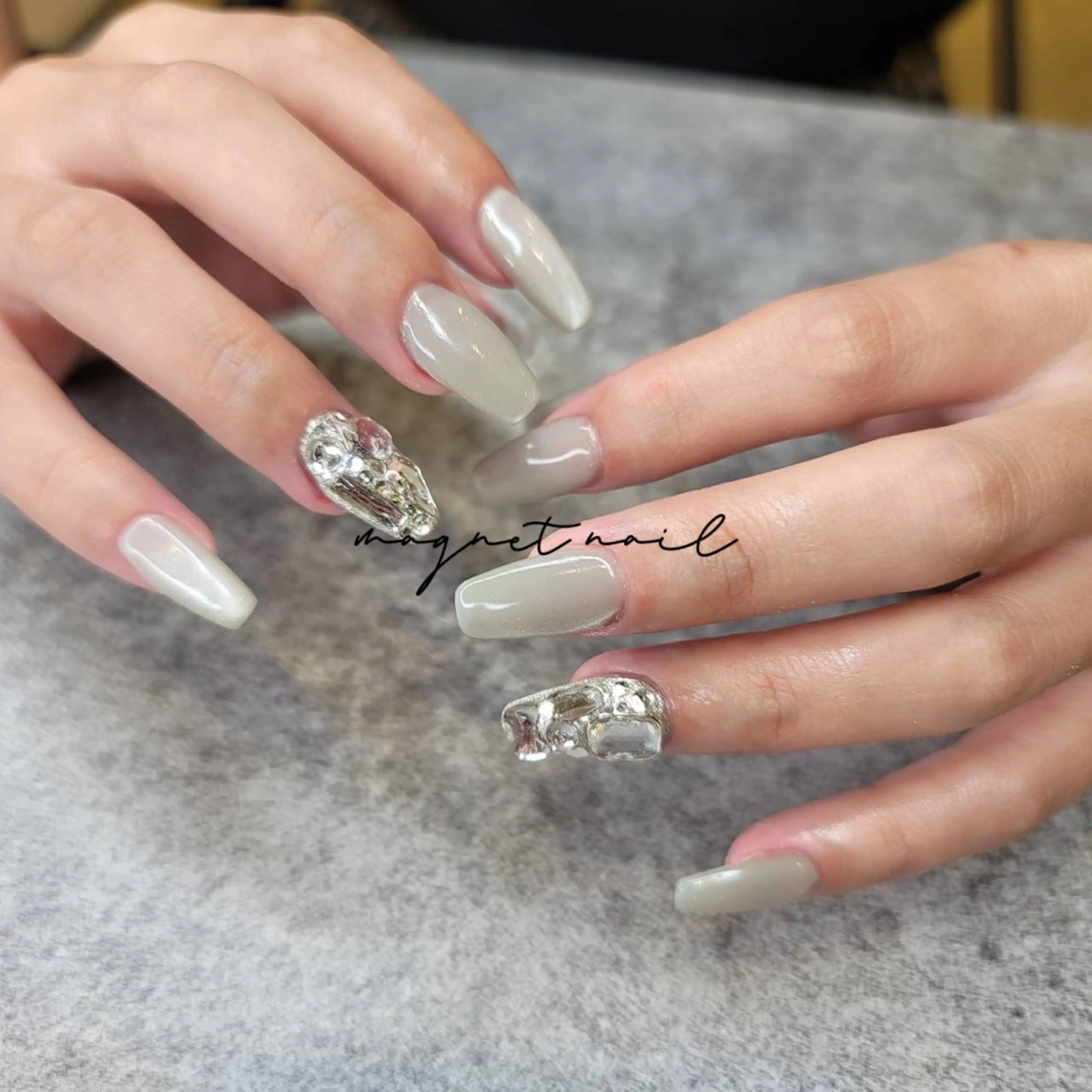 ネイル マグネットネイル マグネットワンカラー ワンカラーネイル シンプルネイル greedy 東山店 田之上のネイルデザイン