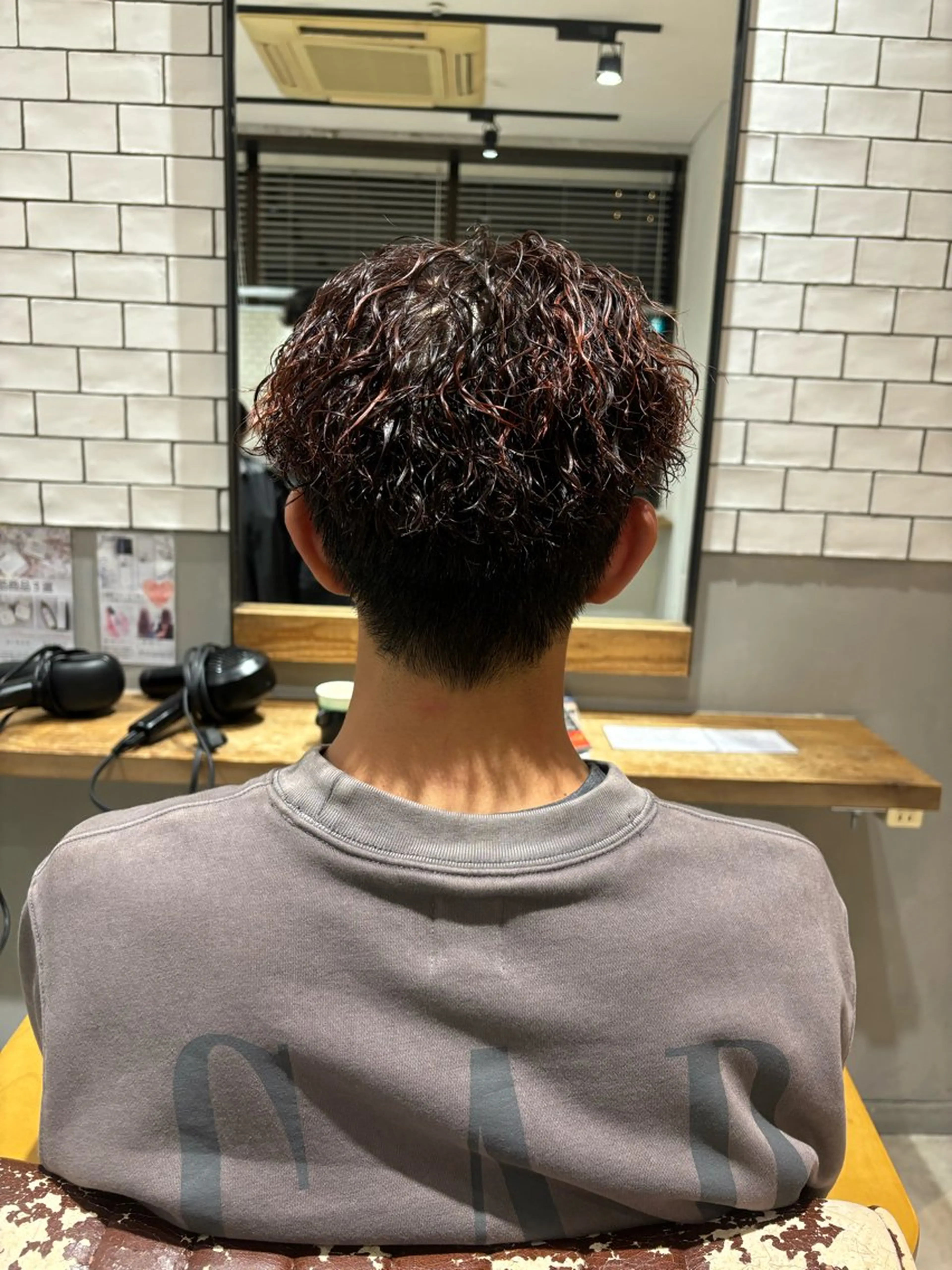 ミディアム パーマ 菊地 優斗のヘアスタイル