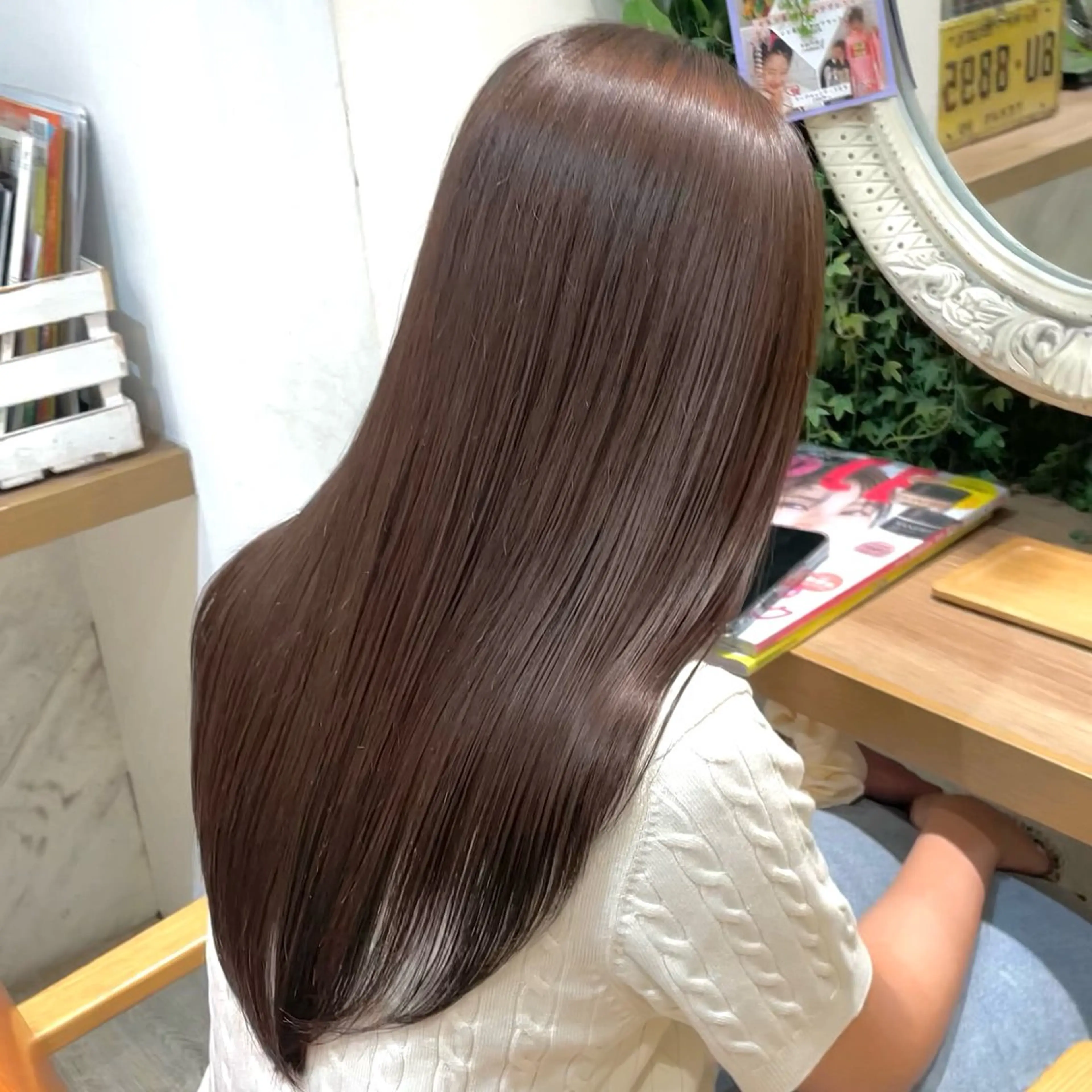 セミロング カラー ブラウンカラー マロンブラウン ヘアカラー トリートメント 横浜パーマ🌐 暖色カラー🍒もえかのヘアスタイル