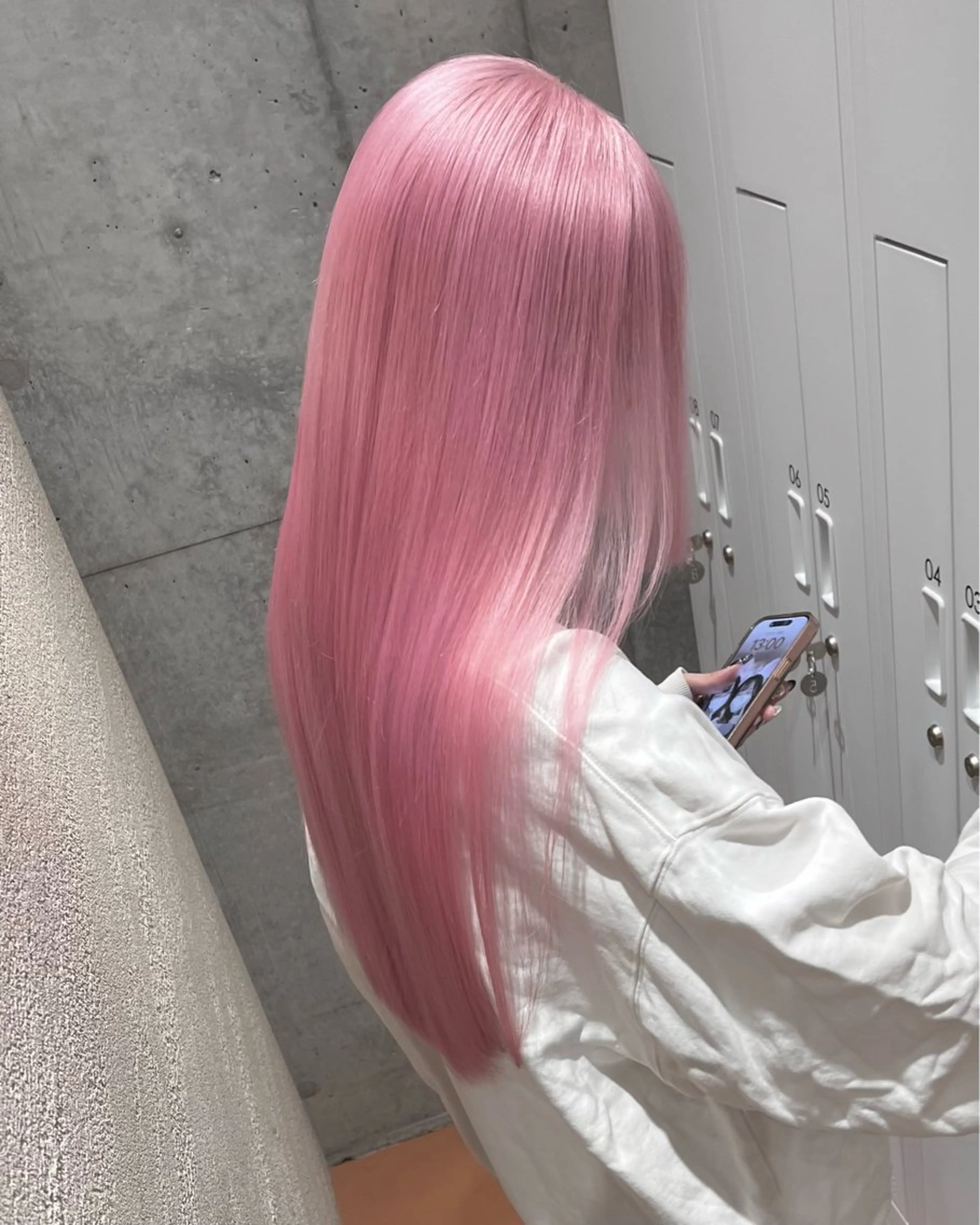 ロング カラー SALOWIN柏Suite所属・レイヤー/ウルフ/ ハイトーン/岡本智樹のヘアスタイル