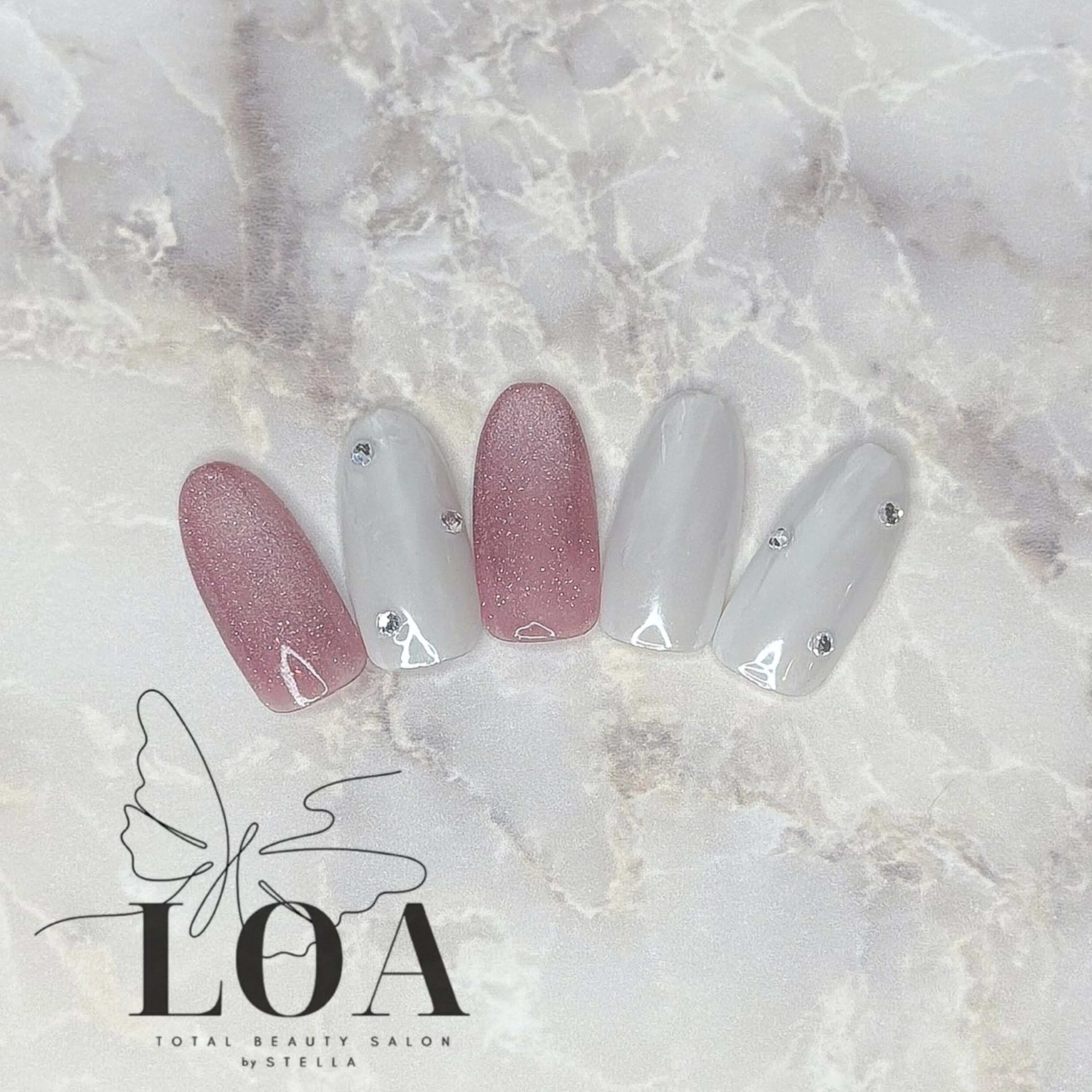 ネイル ハンドネイル LOA🦋 yuraのネイルデザイン