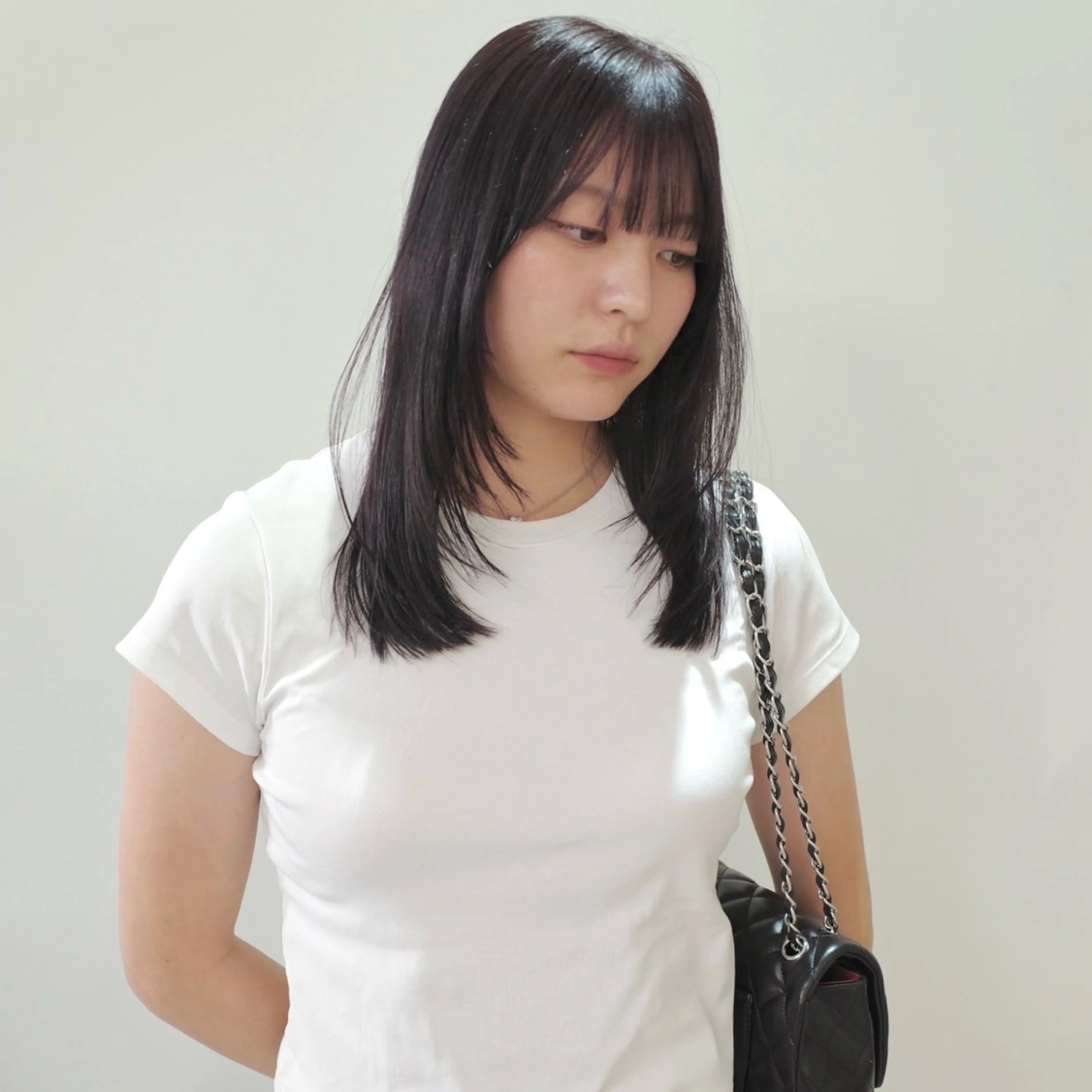 セミロング カラー 透明感カラー 顔まわりレイヤー 顔周りカット ハッシュカット レイヤーカット カット ヘアカラー トリートメント nonoka オリーブ/グレージュのヘアスタイル