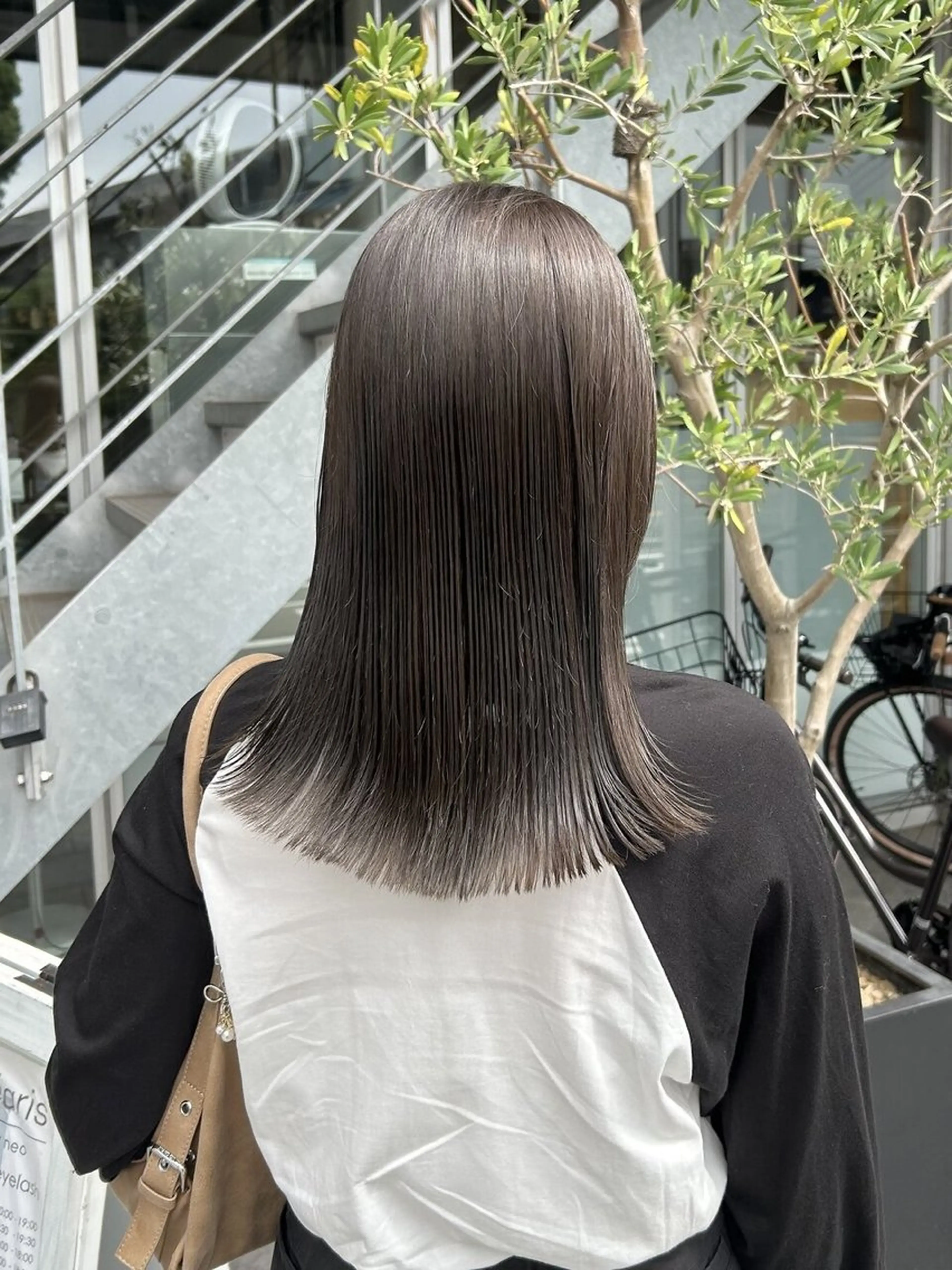 ミディアム カラー カット ヘアカラー トリートメント 鈴木弥月/大人ボブ× 透明感カラーのヘアスタイル