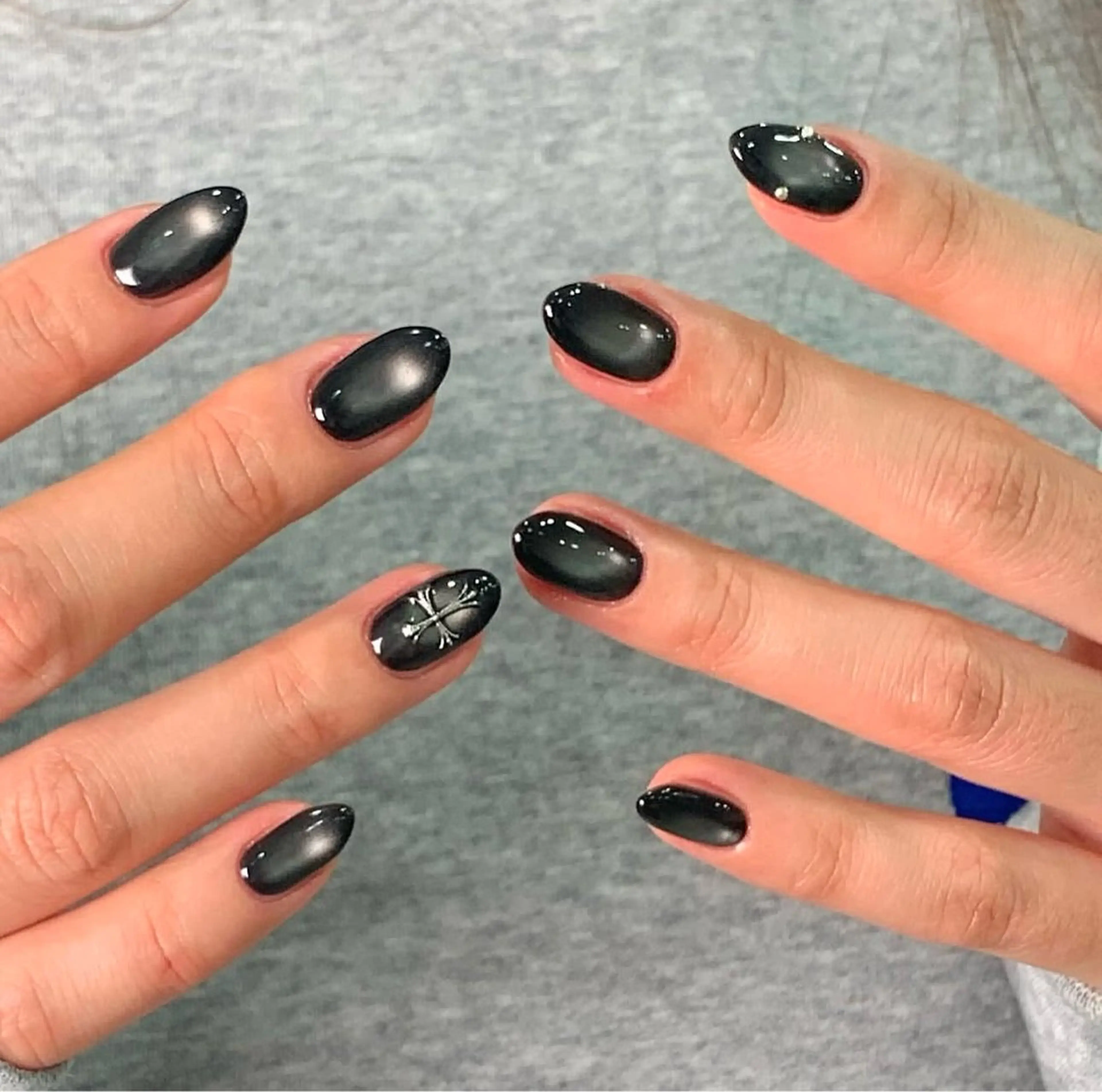 ネイル フレンチネイル ジェルネイル マグネットネイル 持ち込み ニュアンスネイル ハンドネイル Na minのネイルデザイン