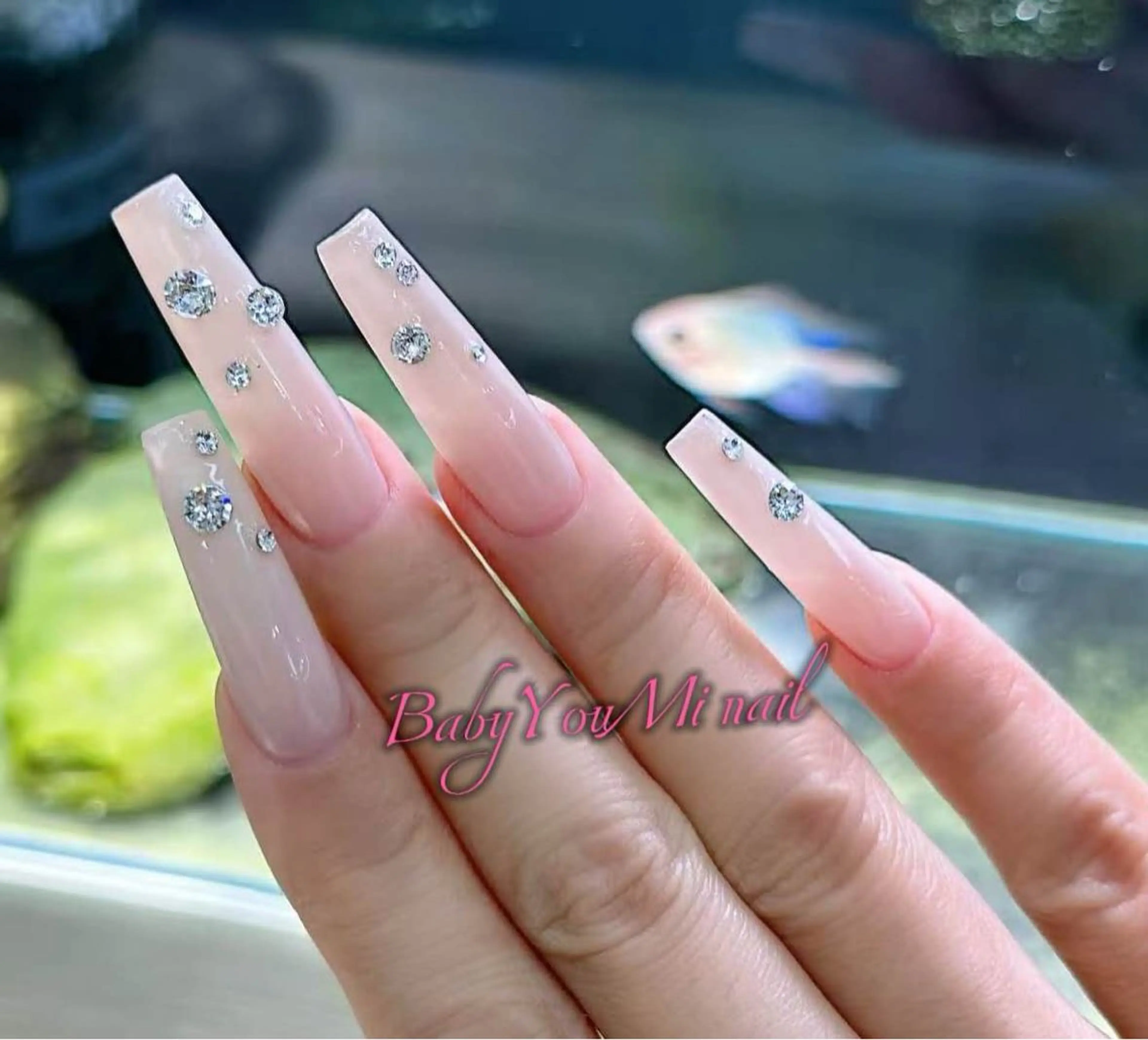 ネイル オーロラネイル フラワーネイル フットネイル フレンチネイル ジェルネイル ハンドネイル BabyYouMi nailのネイルデザイン