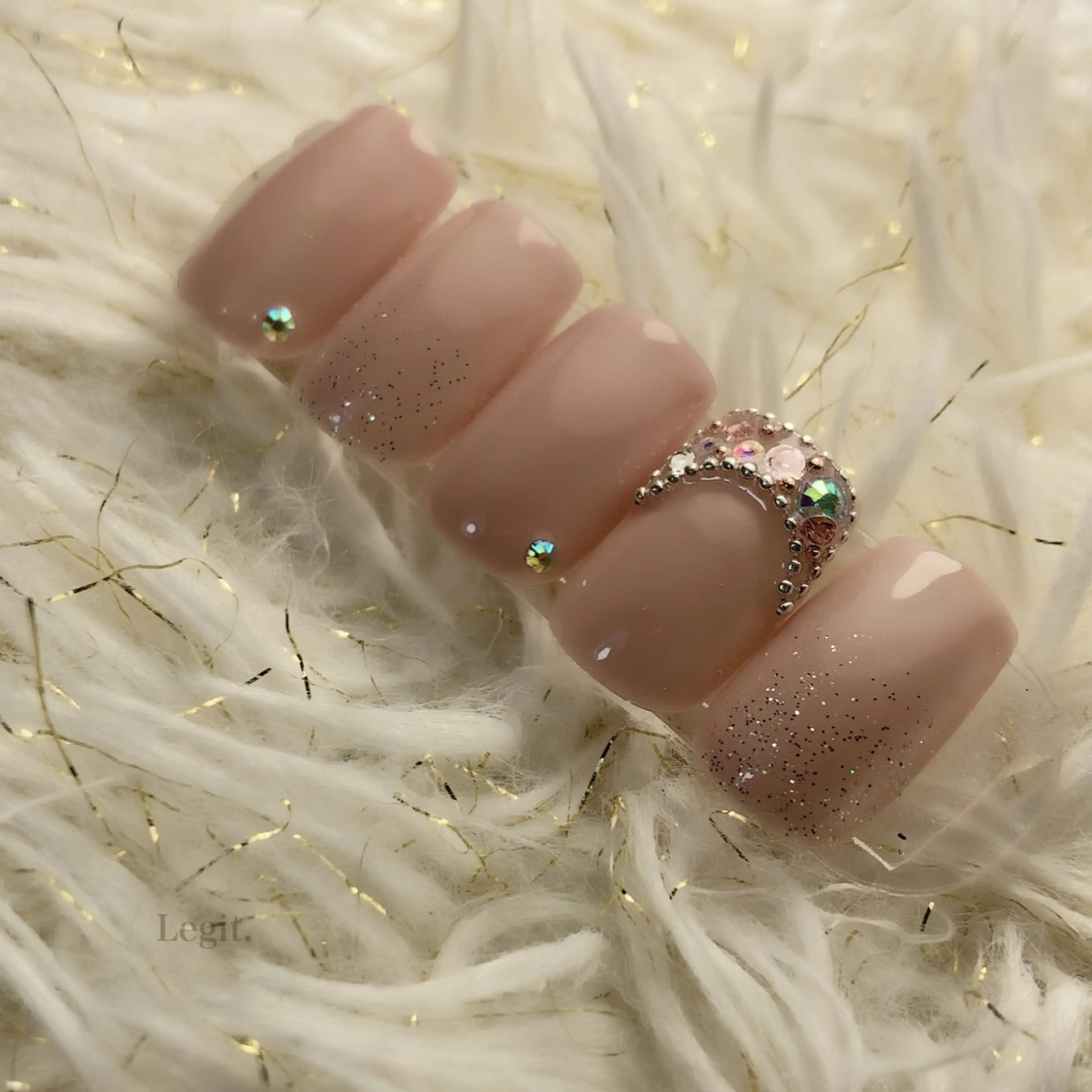 ネイル Legit nail salonのネイルデザイン