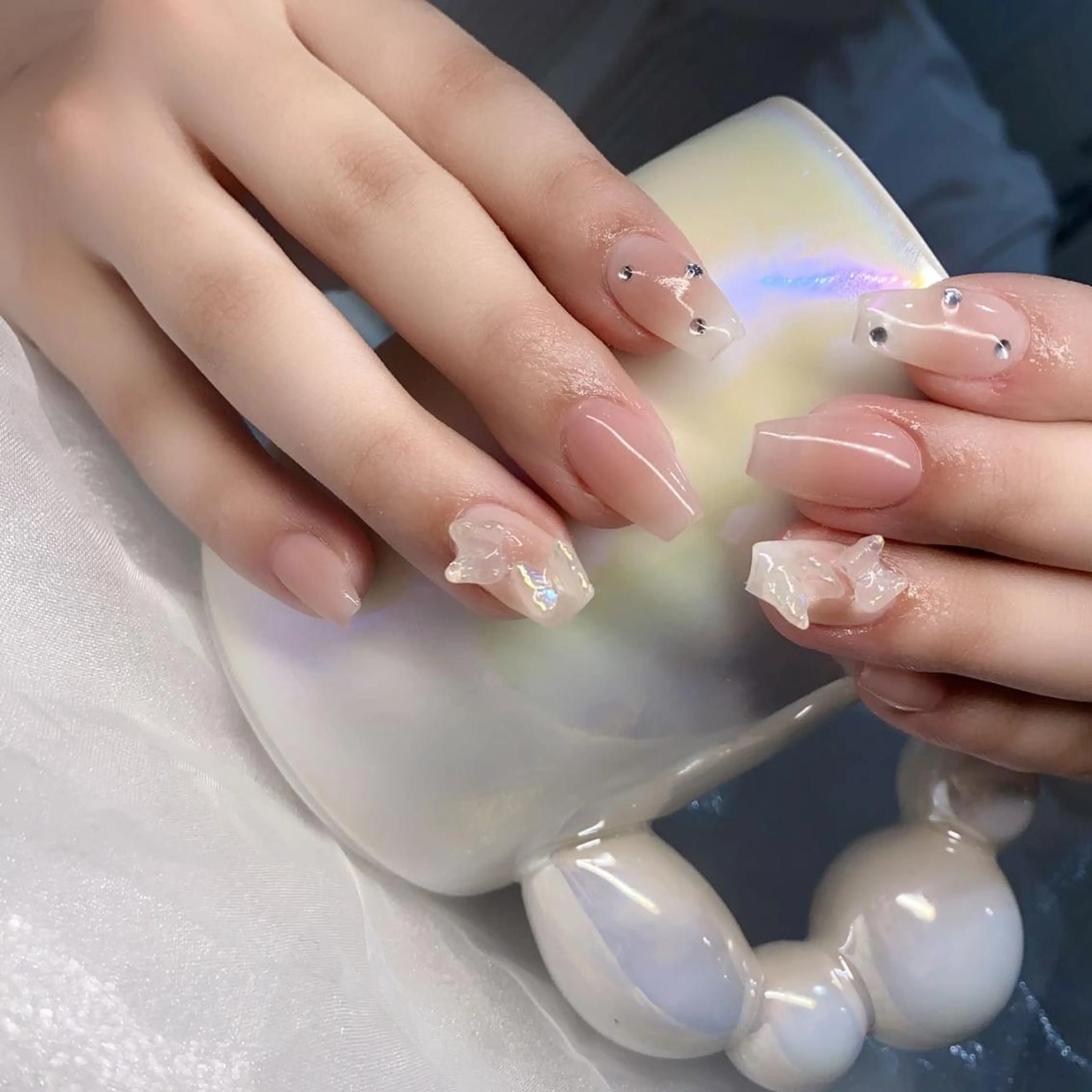 ネイル シンプルネイル Queens テイのネイルデザイン