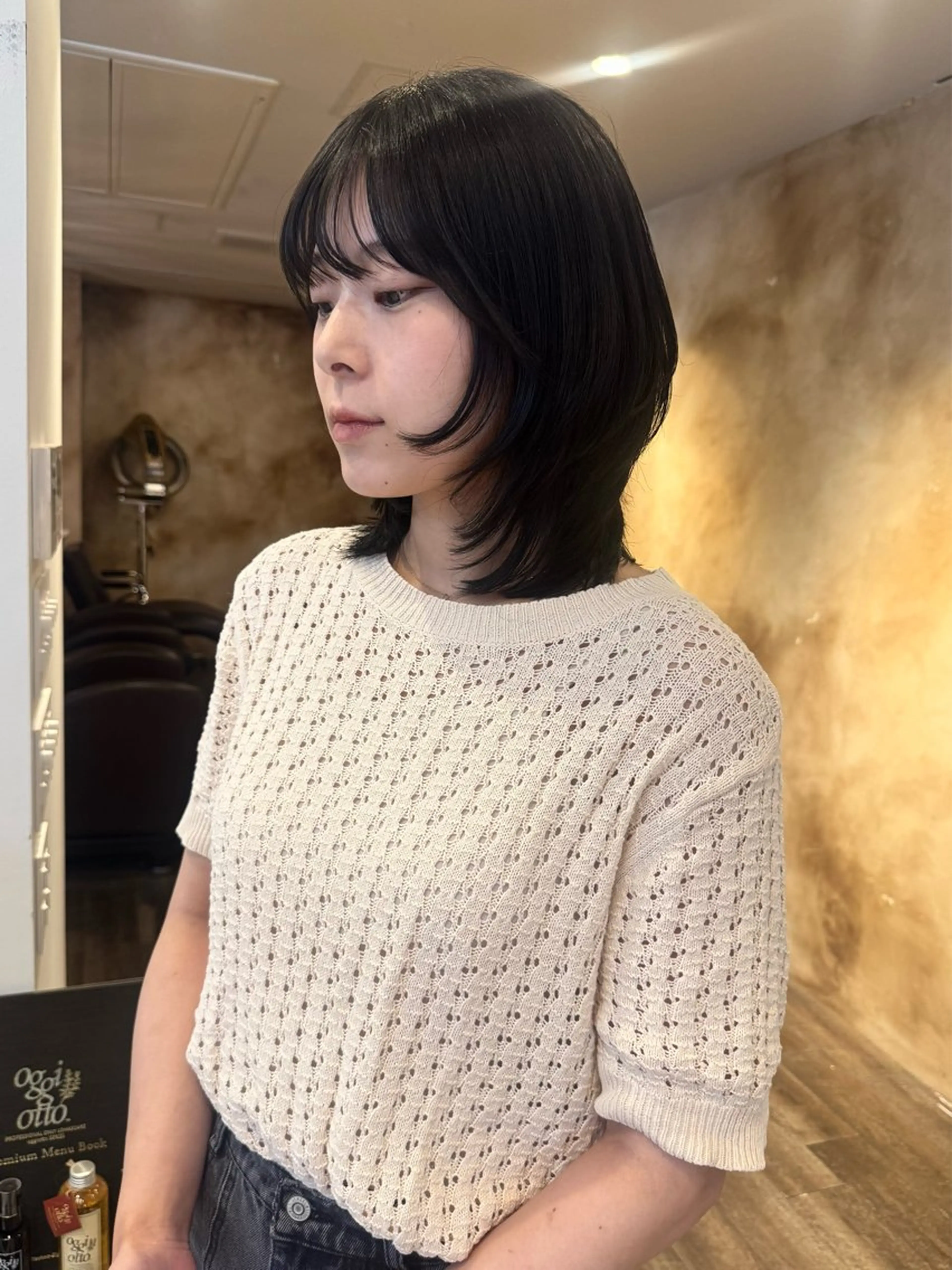 ミディアム 顔周りカット カット lot Karen / 心斎橋のヘアスタイル