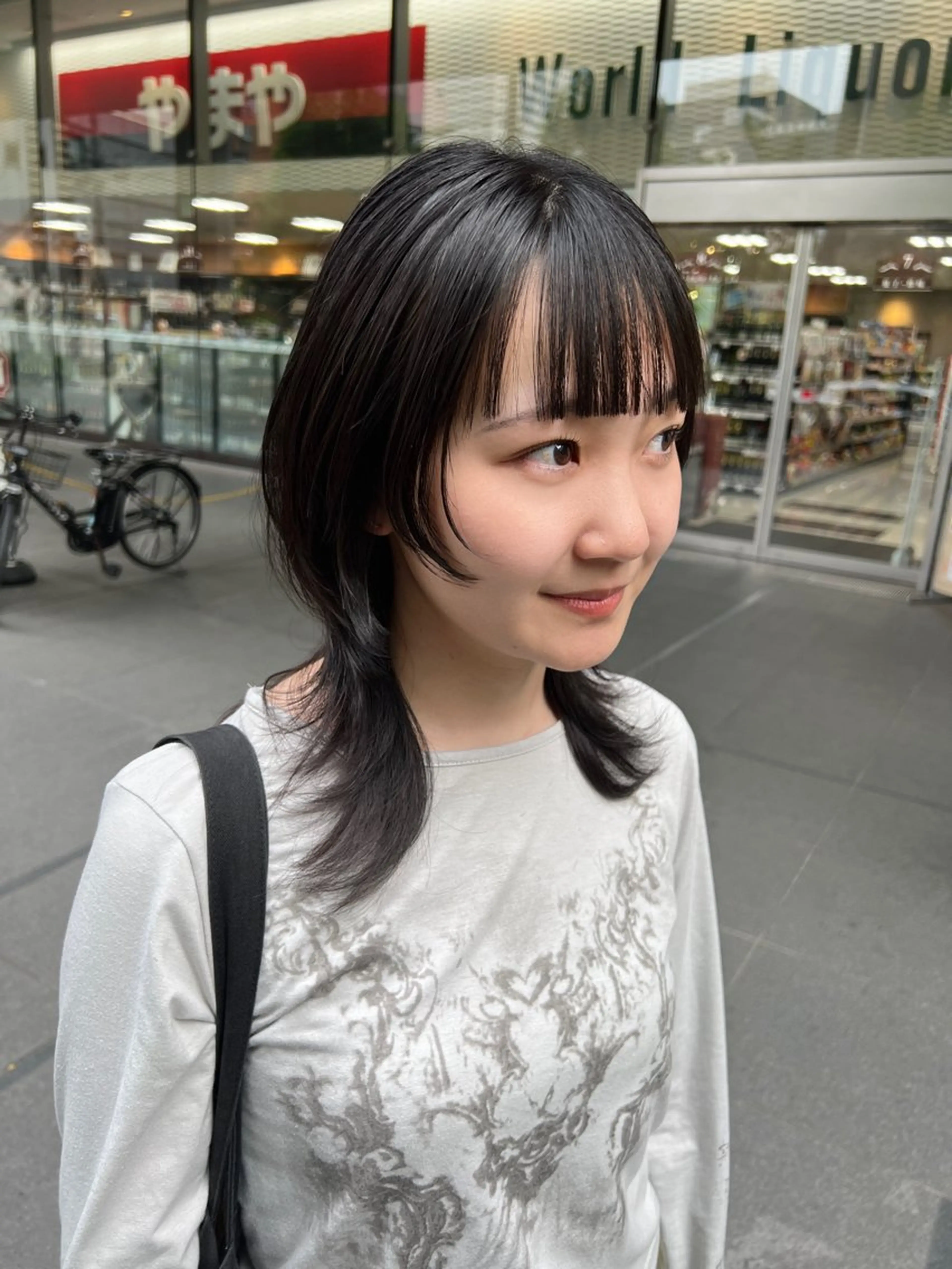 ミディアム レイヤーカット ウルフカット ウルフレイヤー beleefric 🩵黒木芽衣のヘアスタイル