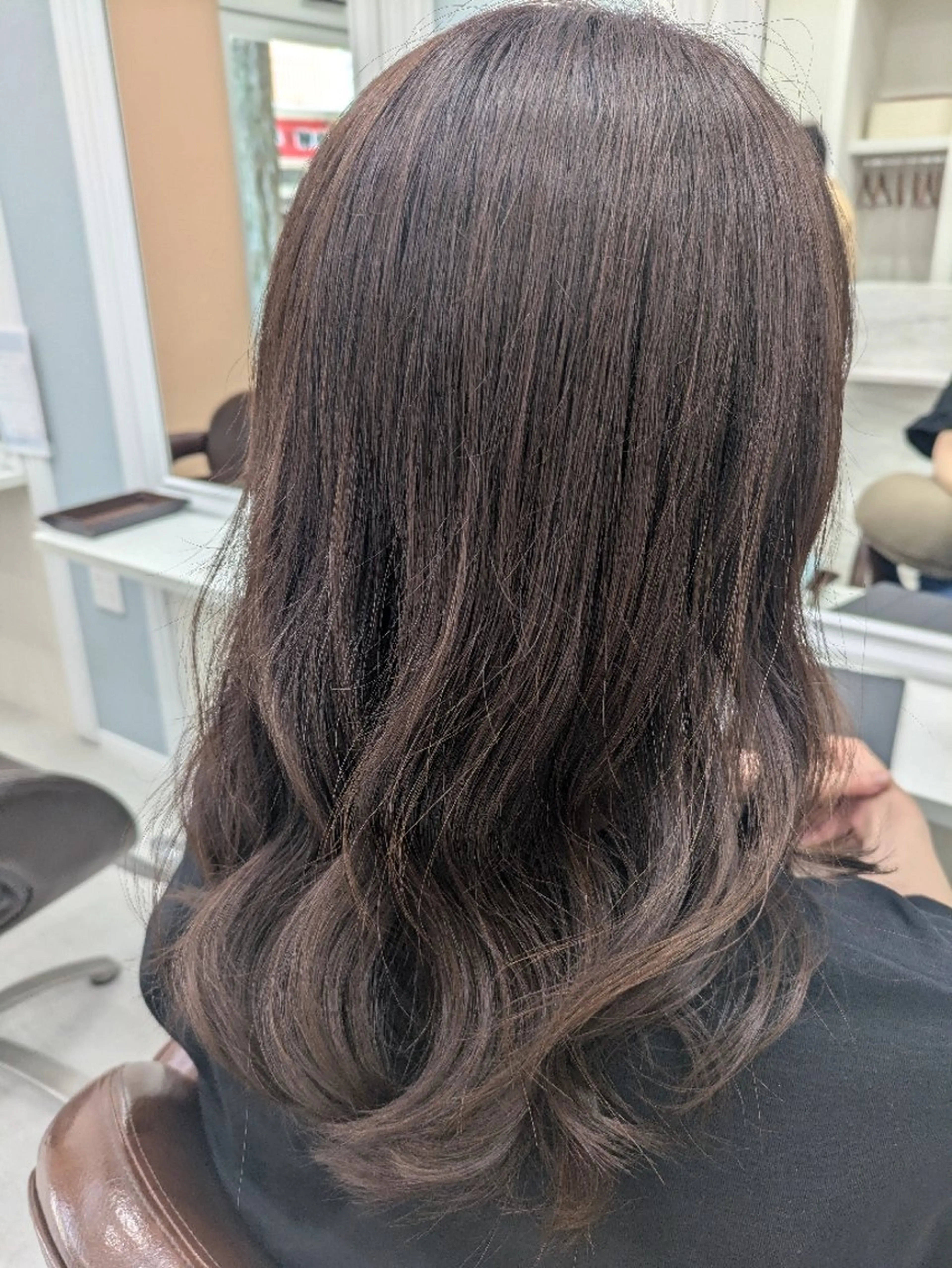 ロング レイヤーカット ローレイヤー RYUCK[リュック]所属・岡田/ スタイリストのヘアスタイル