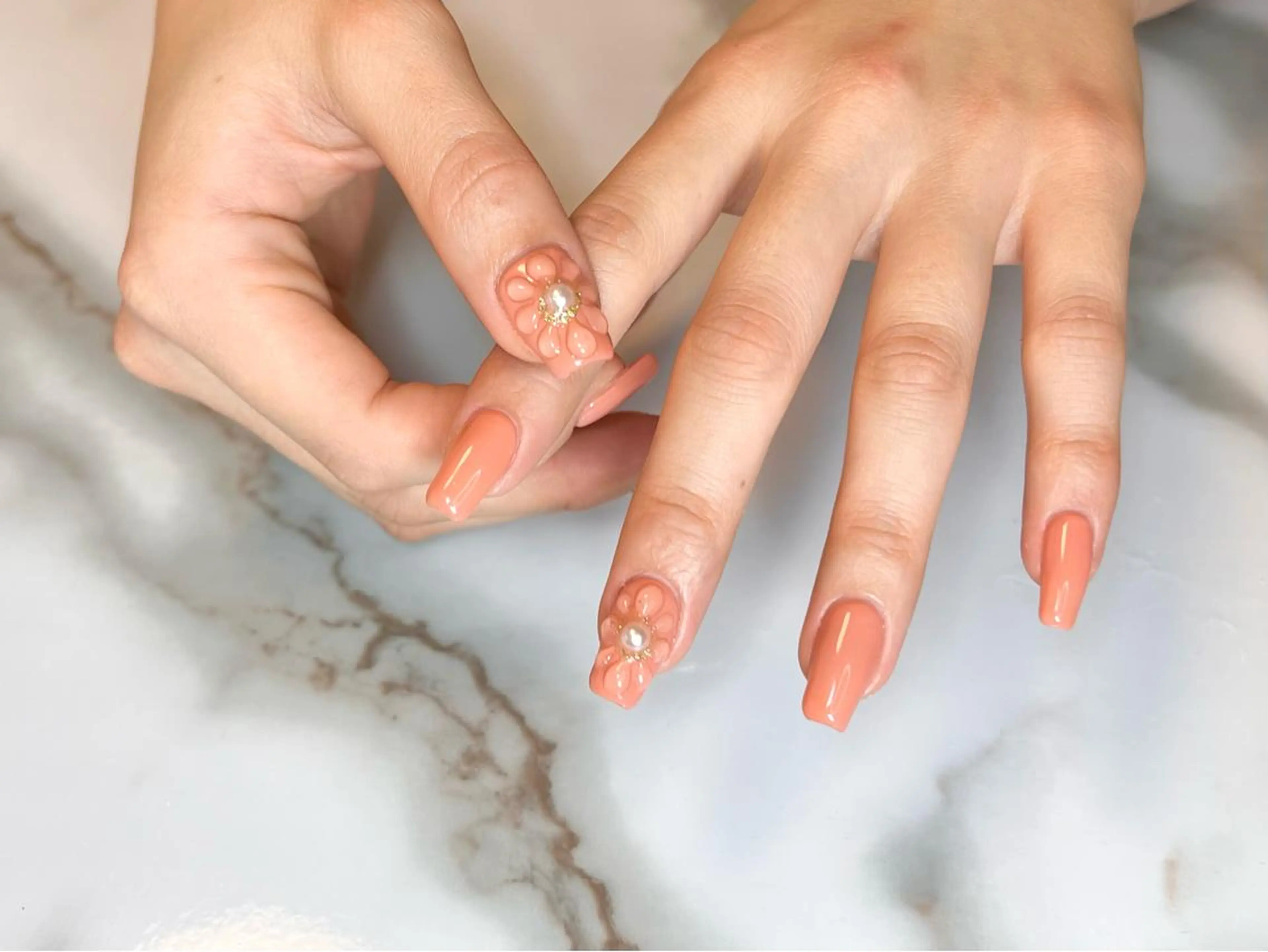 ロング ネイリスト シンのネイルデザイン