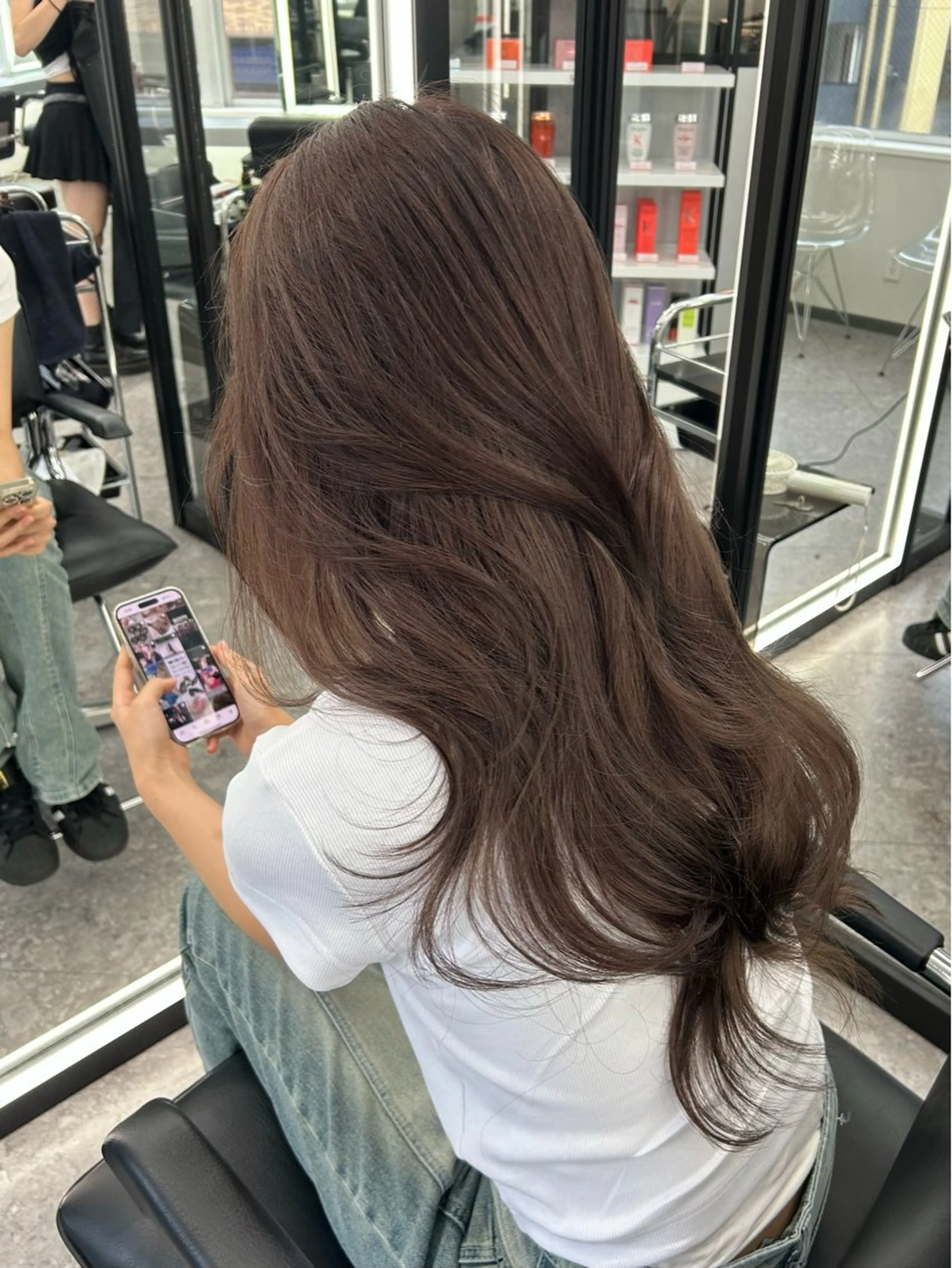 セミロング カラー ヘアカラー LANDS所属・nanaka 🤍韓国ワンホンヘアのヘアスタイル