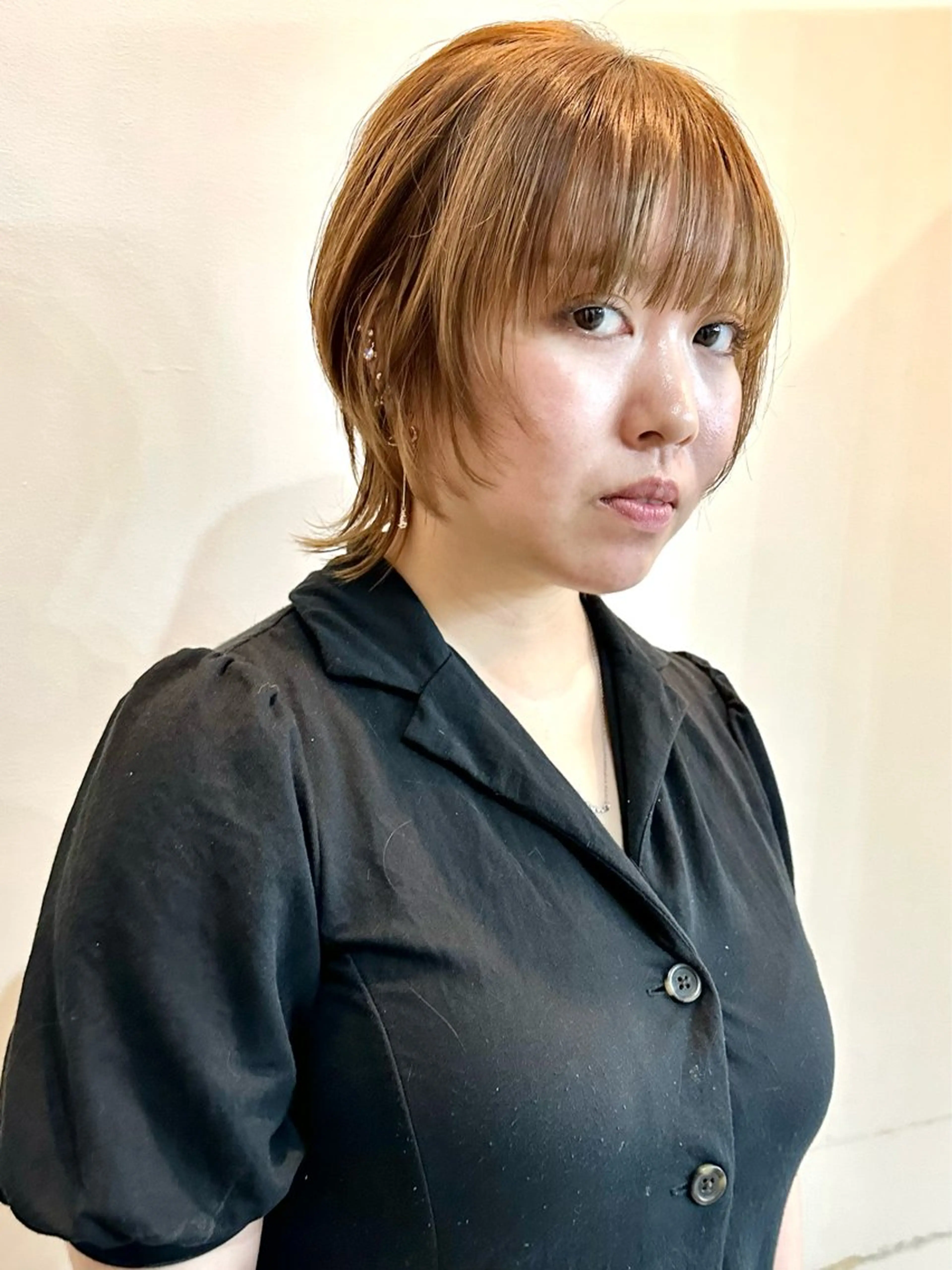 ショート カラー ヘアアレンジ ショートボブ ブリーチ インナーカラー ブリーチなしカラー ボブ カット トリートメント 切りっぱなしボブ/ デザインカラー店長のヘアスタイル