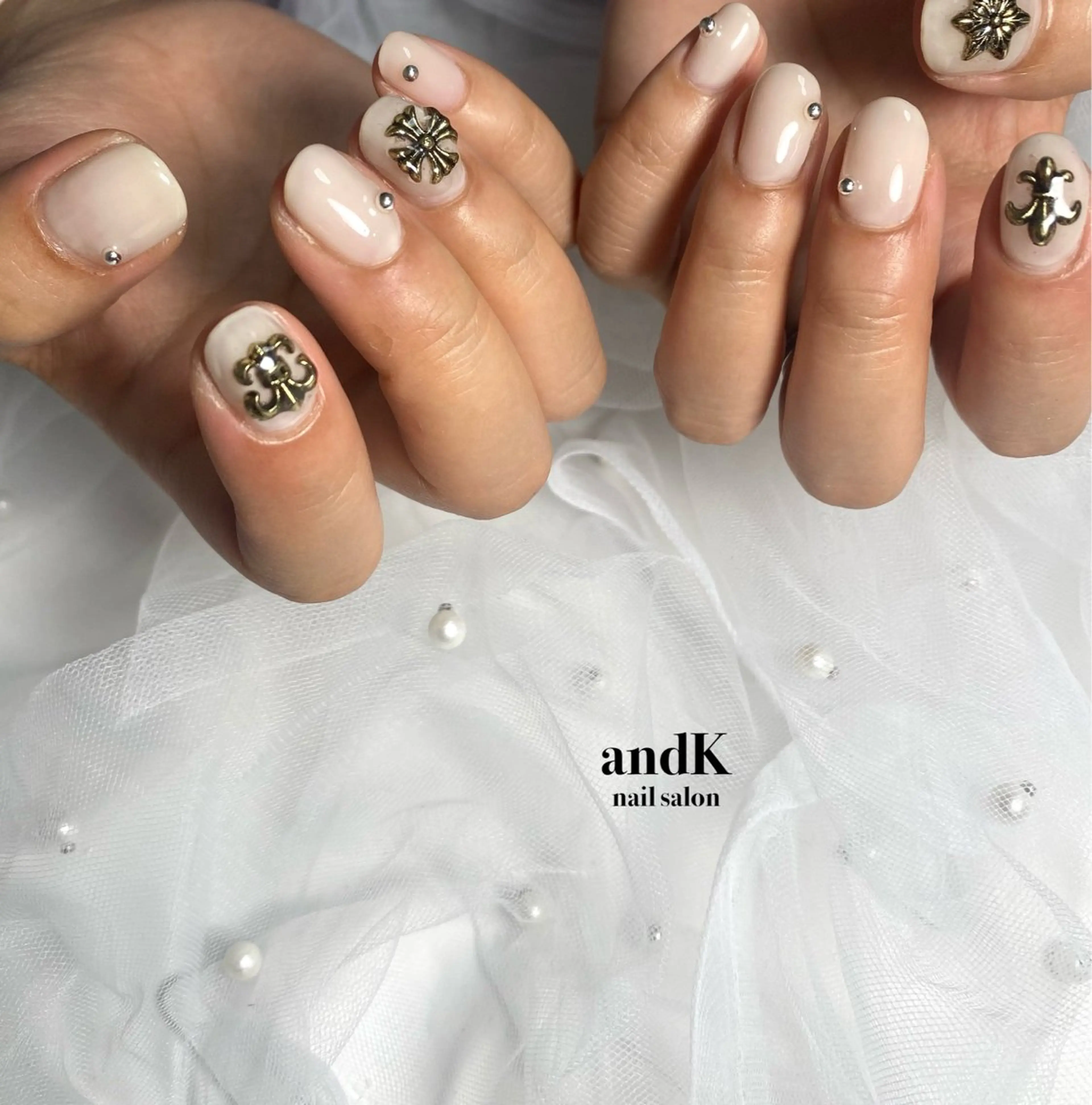 ネイル 持ち込み ホワイト andK nail salonのネイルデザイン