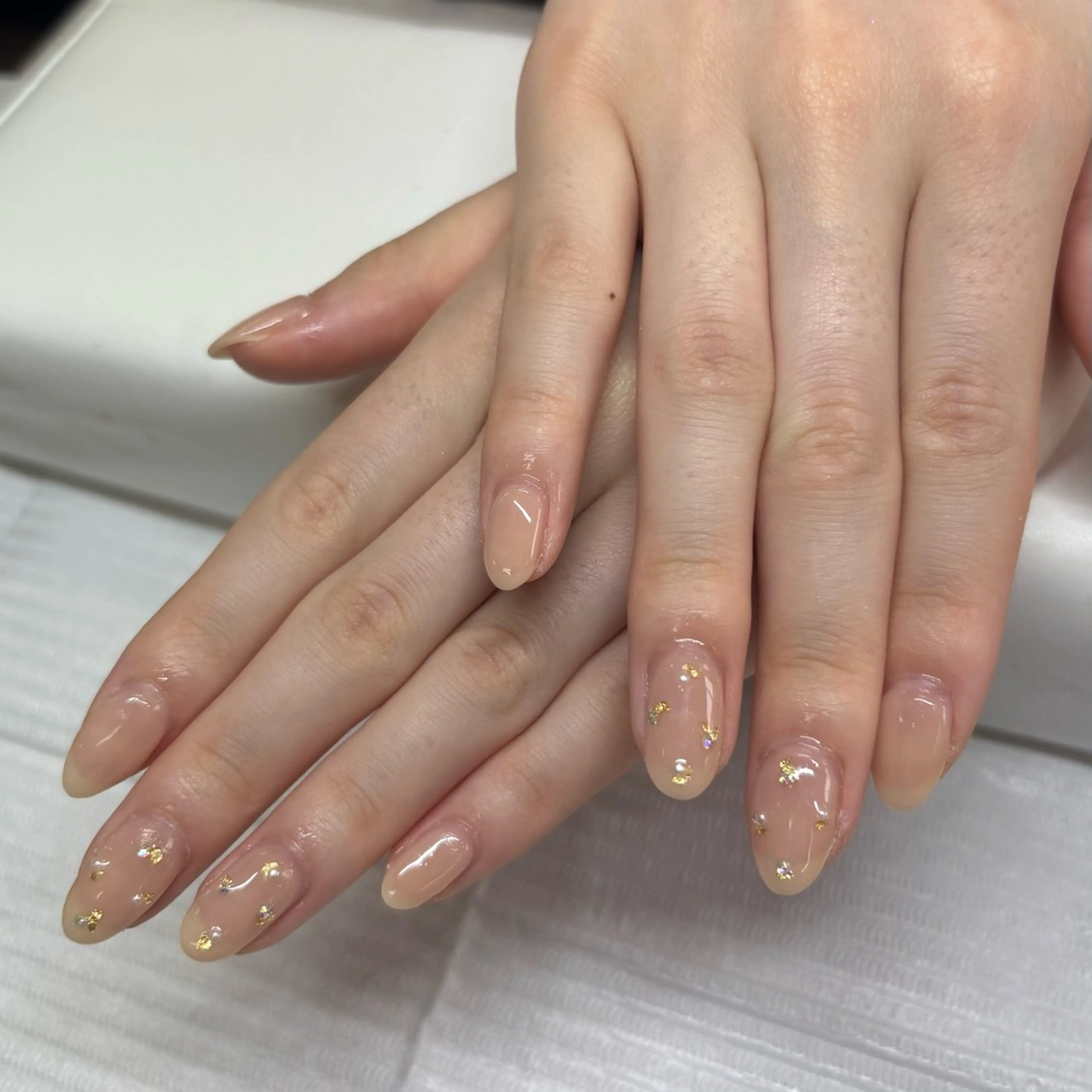 ネイル シンプルネイル ACADEMY SALON hush hush by TRU  新宿南口店所属・さの ももこのネイルデザイン