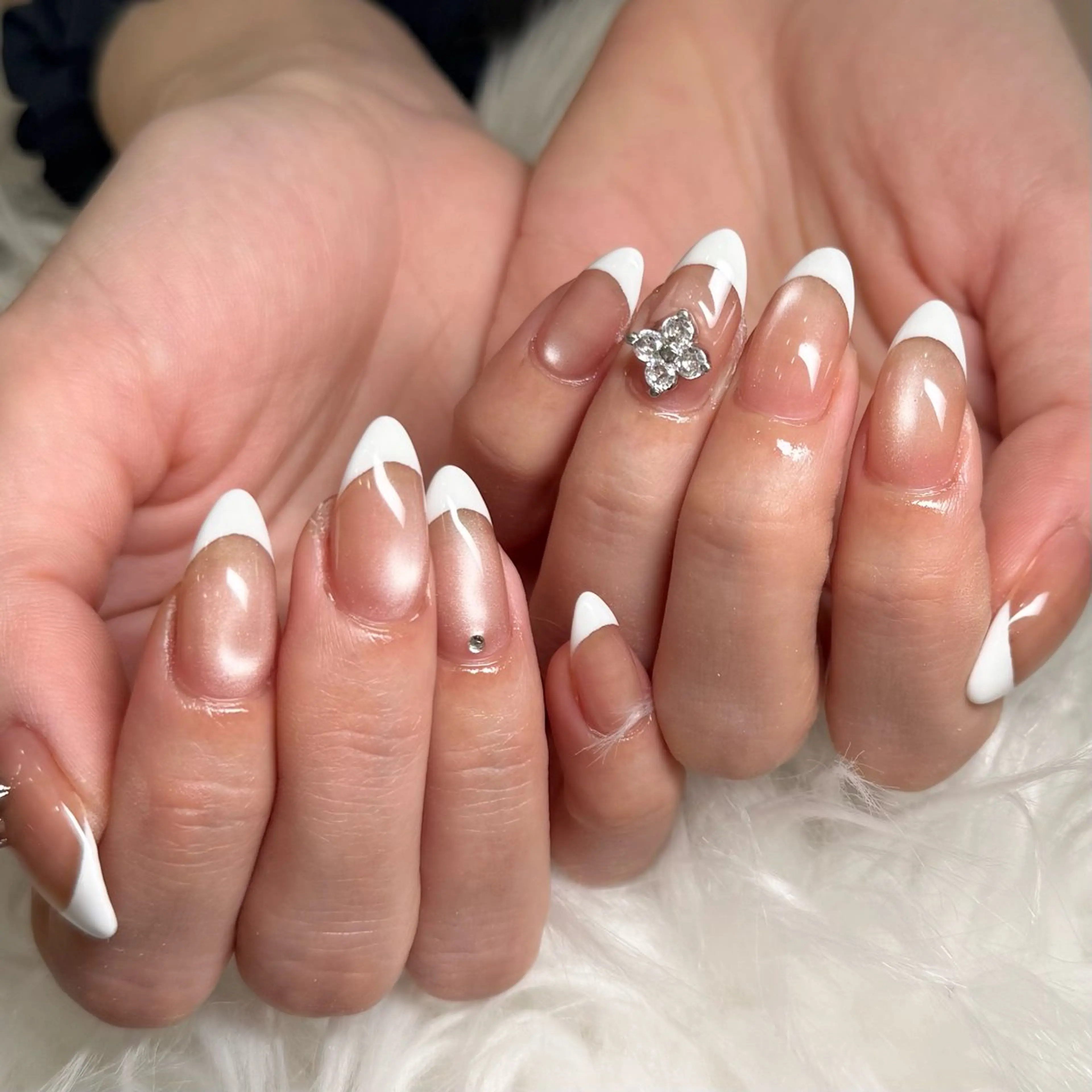 ネイル フレンチネイル マグネットネイル 藤本 楓のネイルデザイン