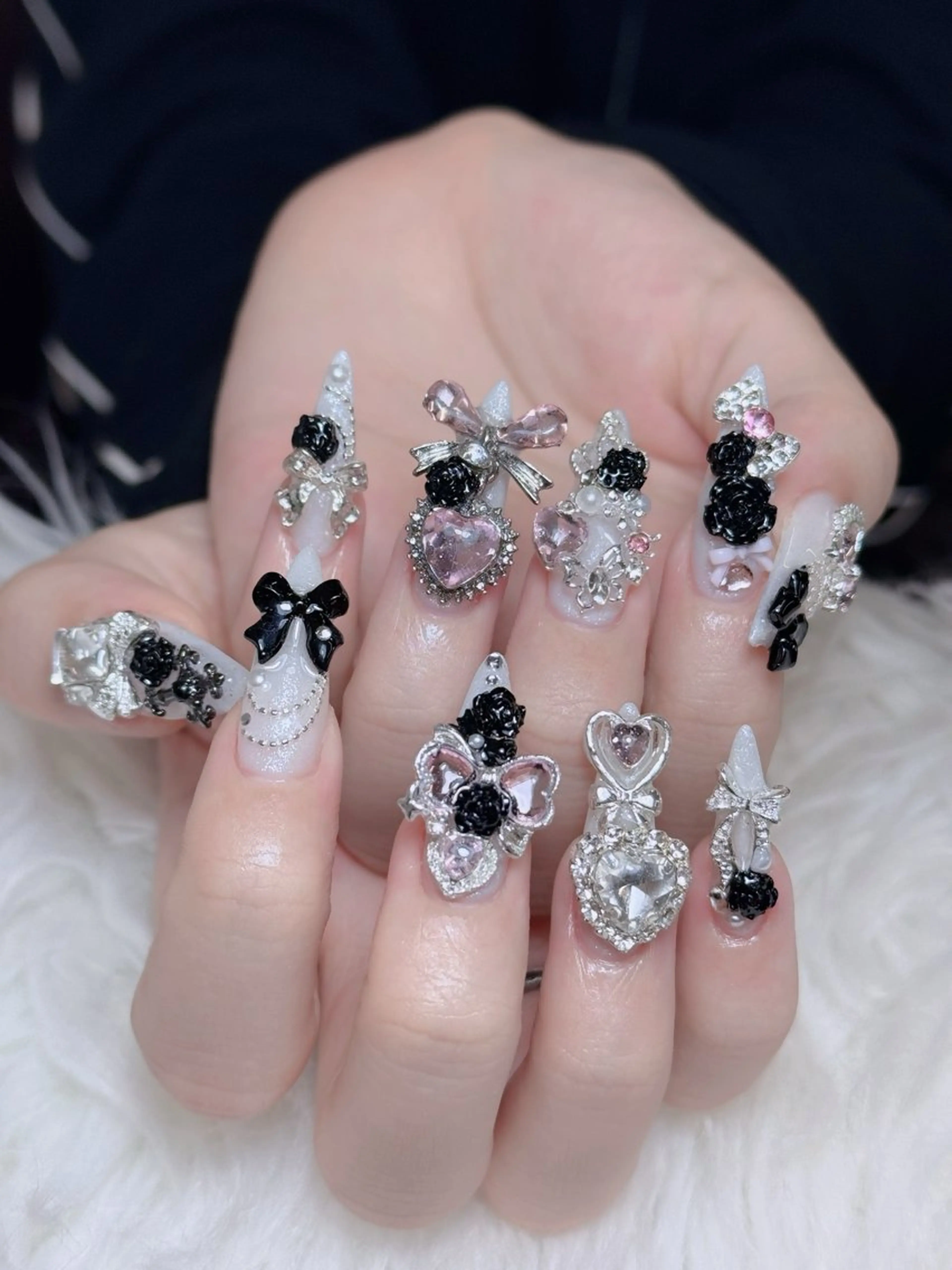 ネイル オーロラネイル チークネイル 長さ出し フレンチネイル ハロウィン ハンドネイル Lumi Nail 新大久保3‘のネイルデザイン