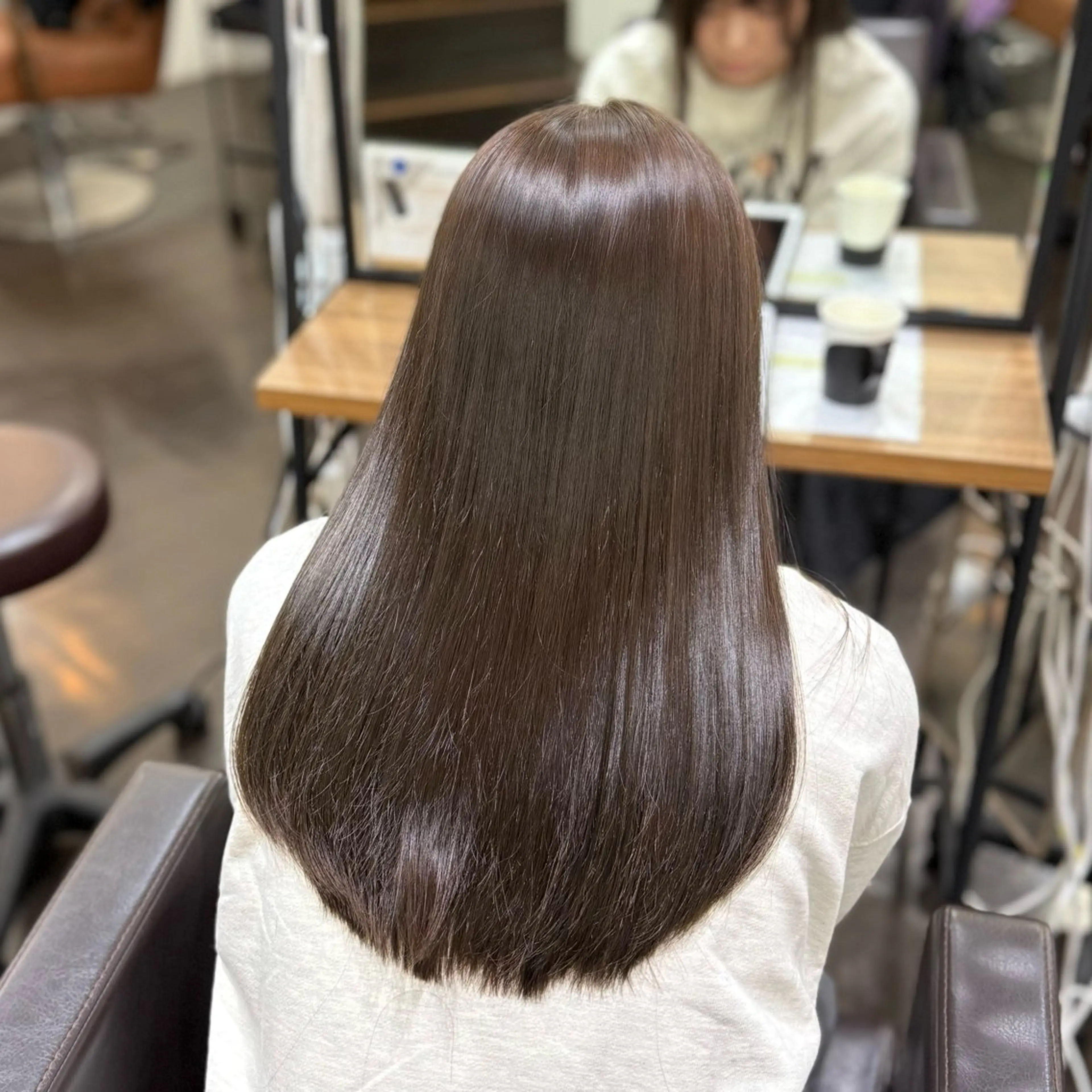 セミロング カラー 似合わせレイヤー / 栄 / はるな🌼のヘアスタイル