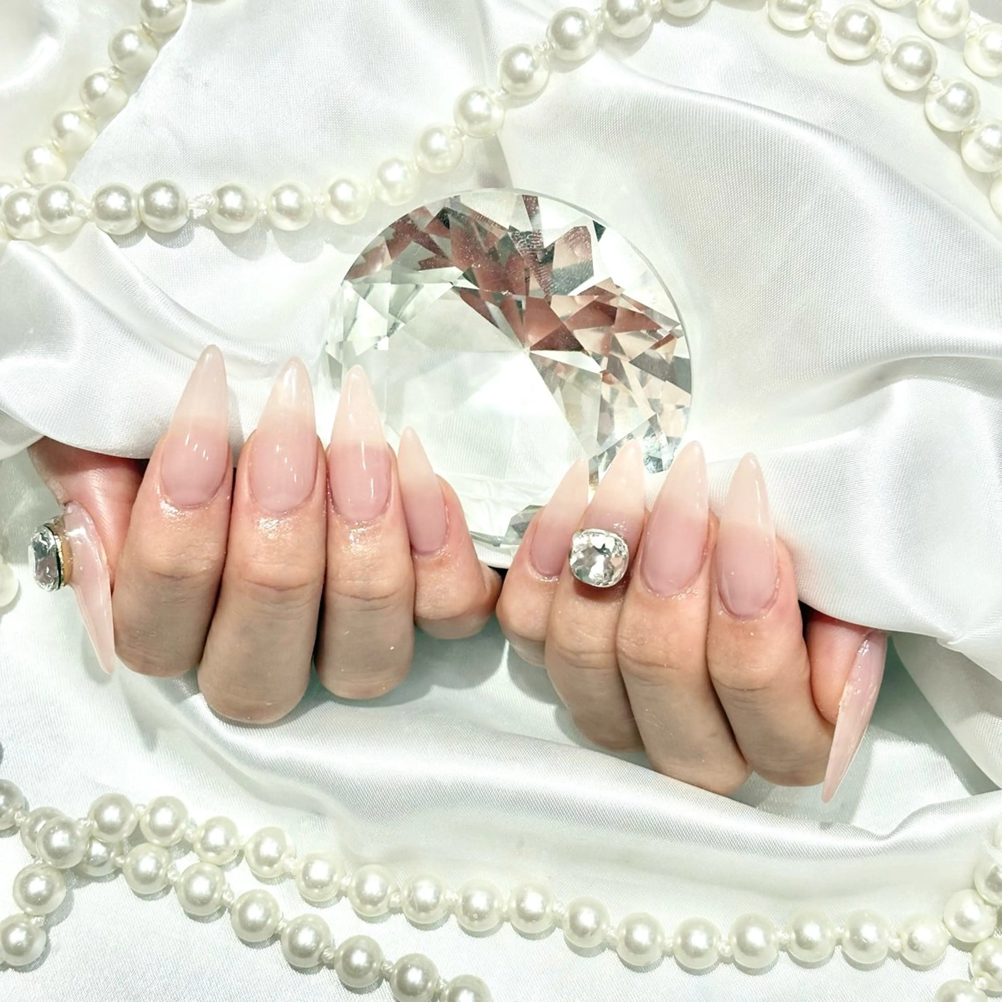 ネイル ハンドネイル WISTERIA sahoのネイルデザイン