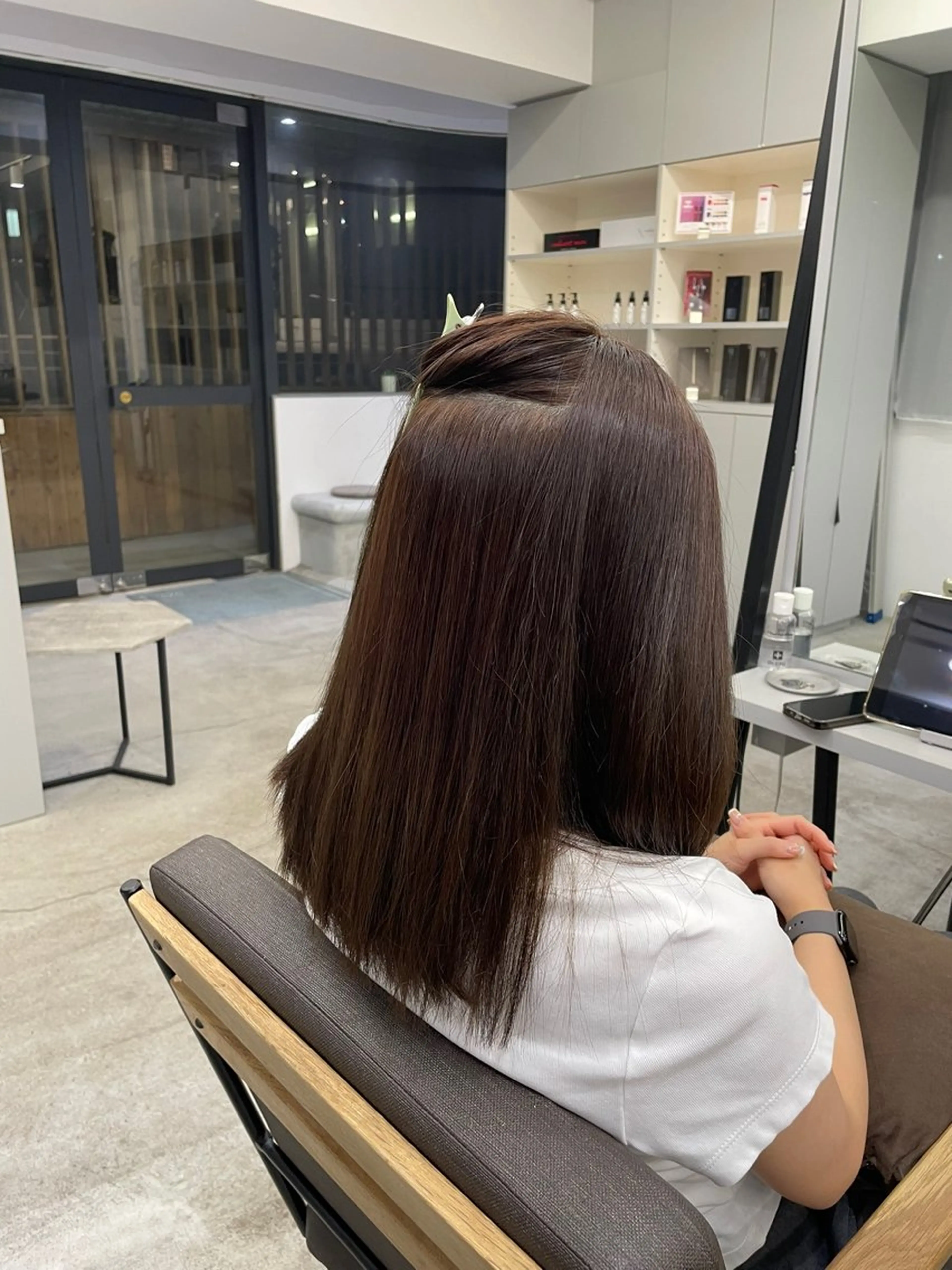 セミロング 縮毛矯正 絶対綺麗な暖色カラー 🎯あります✨増渕✨のヘアスタイル