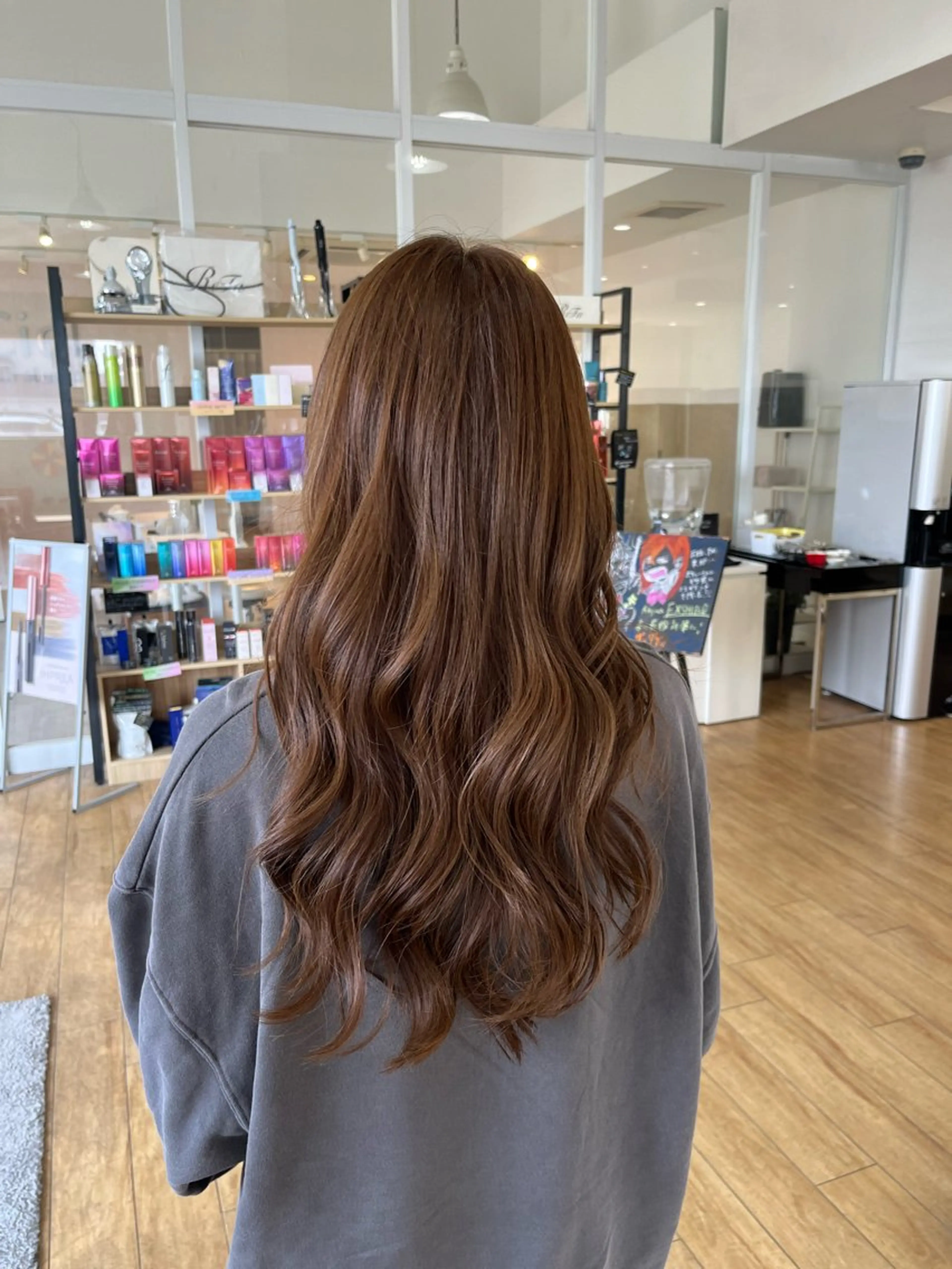 ロング カット ヘアカラー トリートメント 富永 美玖のヘアスタイル