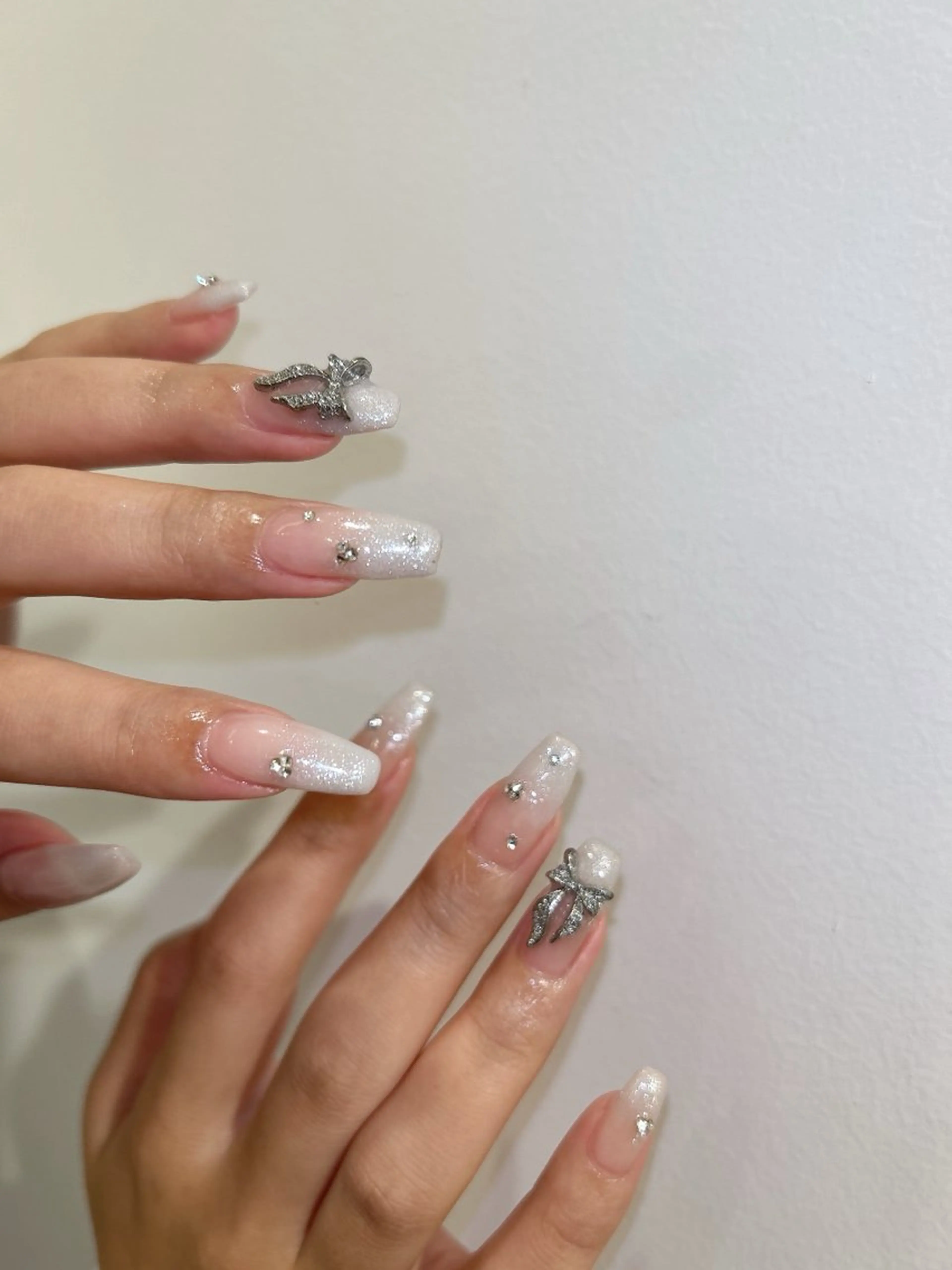 ネイル グラデーション ハンドネイル tote. sumileのネイルデザイン