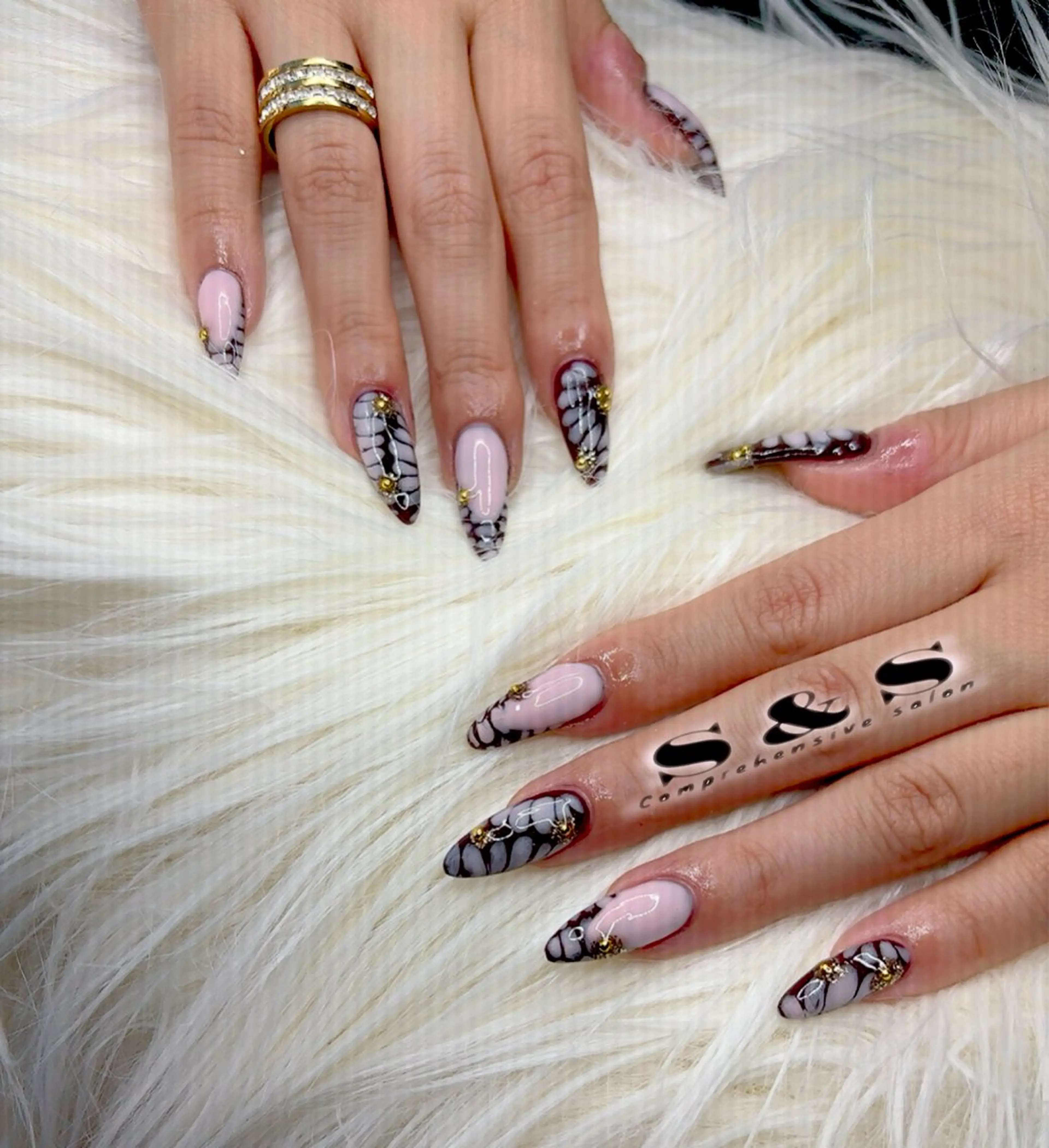 ネイル 長さ出し メンズネイル 持ち込み S&S 村田小百合のネイルデザイン