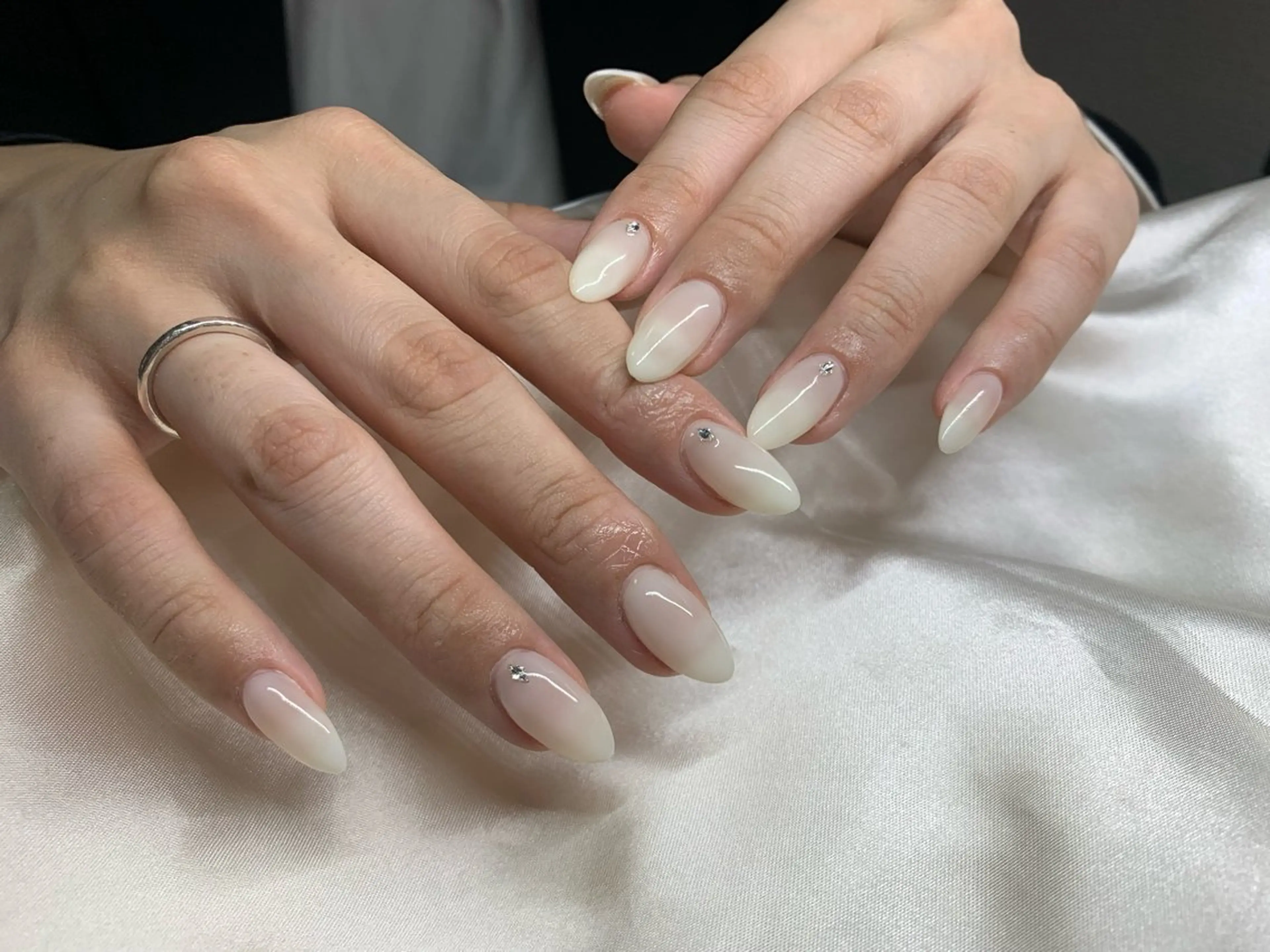 ネイル ワンカラーネイル ネイルチップ ハンドネイル ANA.CHUO NAILSのネイルデザイン
