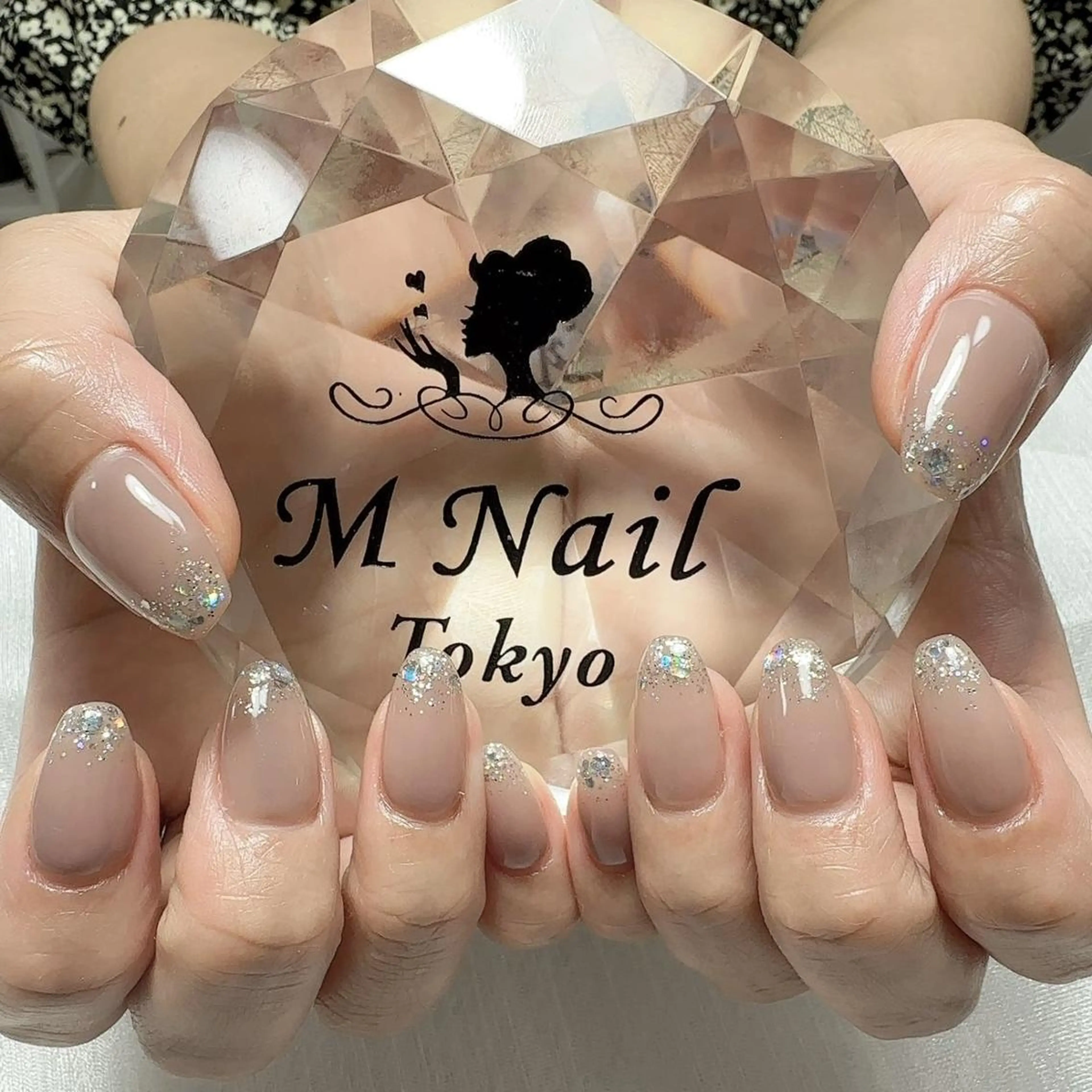 ネイル M✨ワンホン風ネイル パラジェル取扱🦋リのネイルデザイン