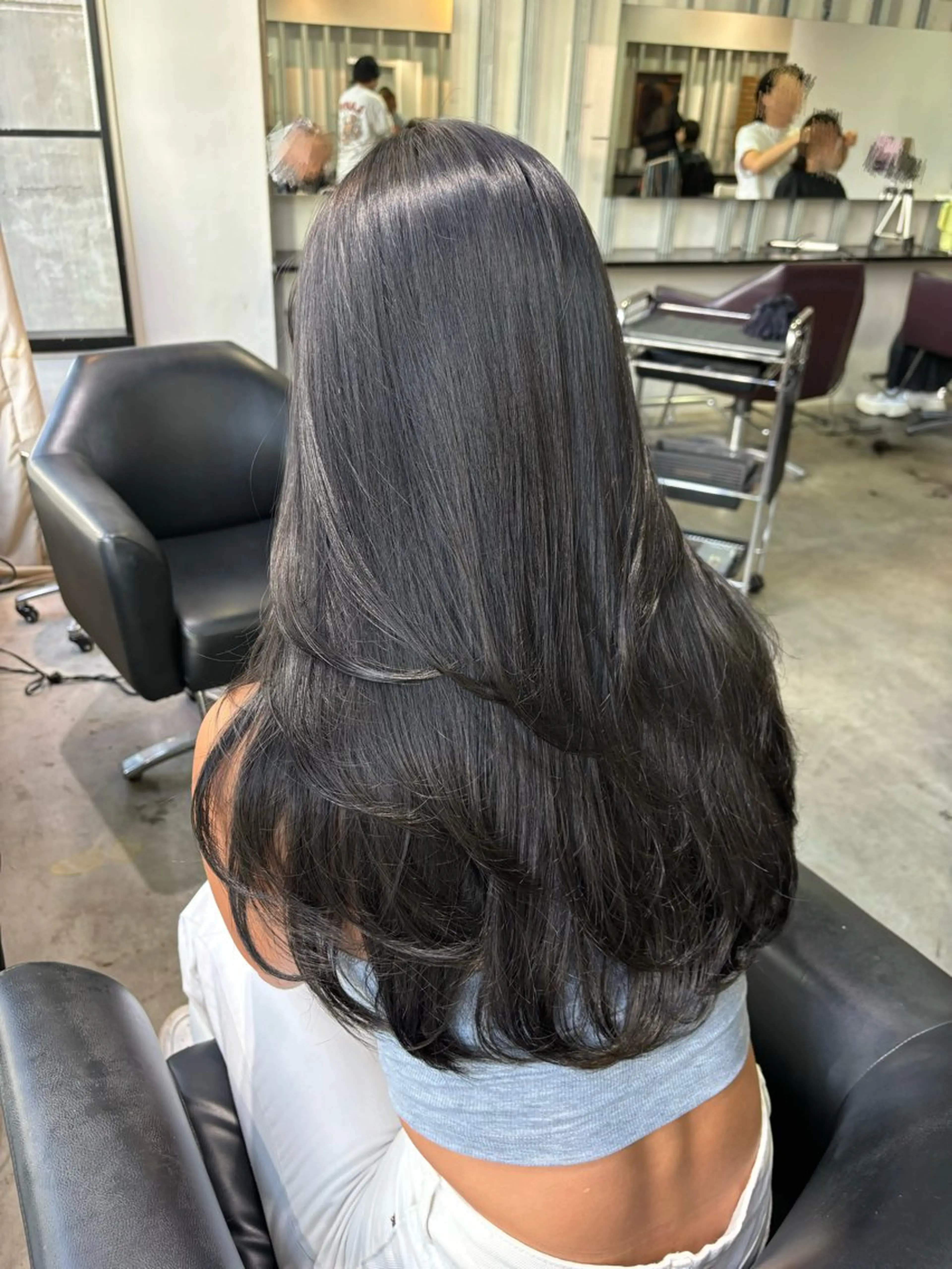 ロング カラー ヘアカラー トリートメント オリーブベージュ 🫒🩶Rianaのヘアスタイル